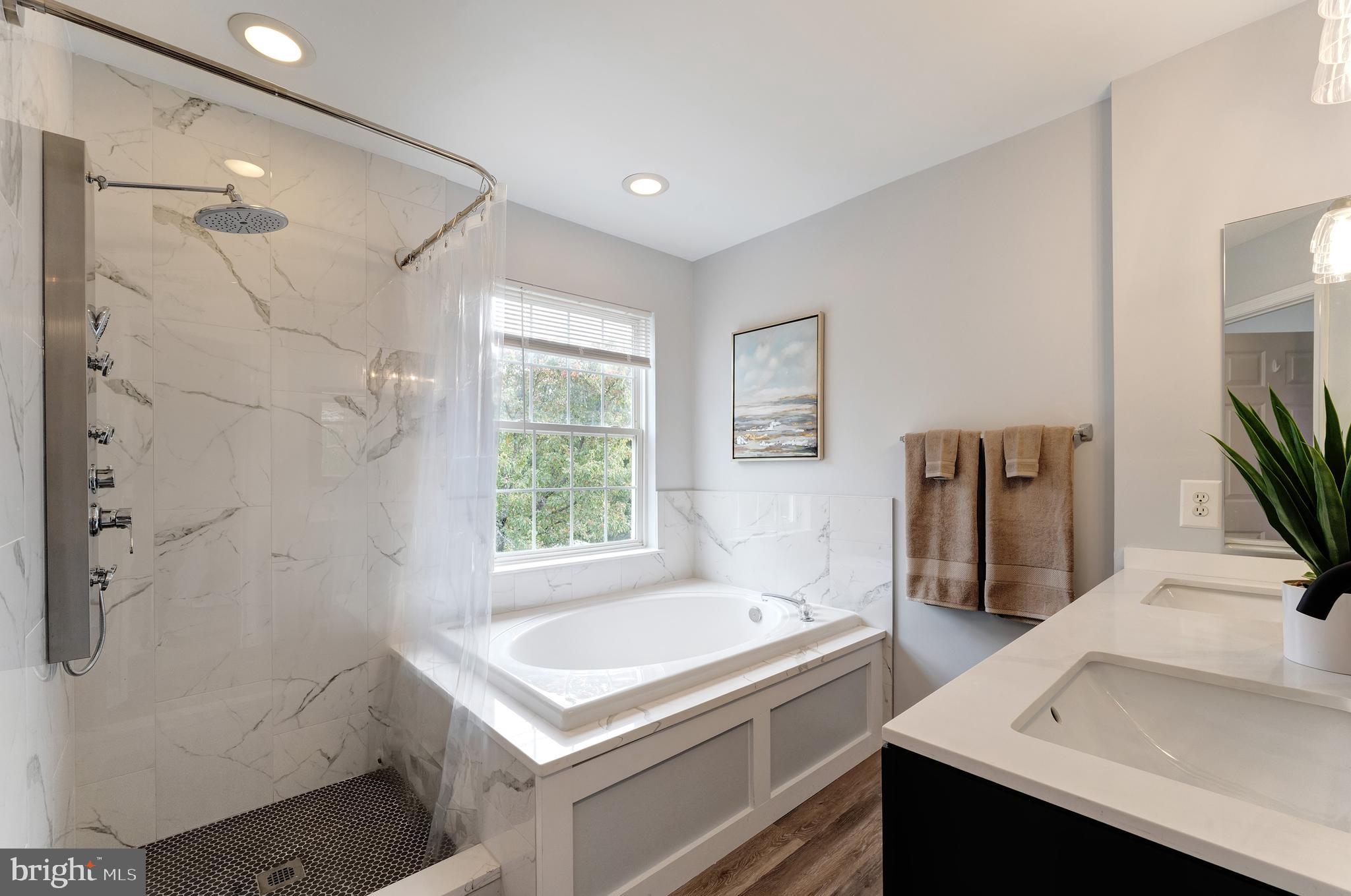 ROCKHILL CENTER ESTATES - Residential