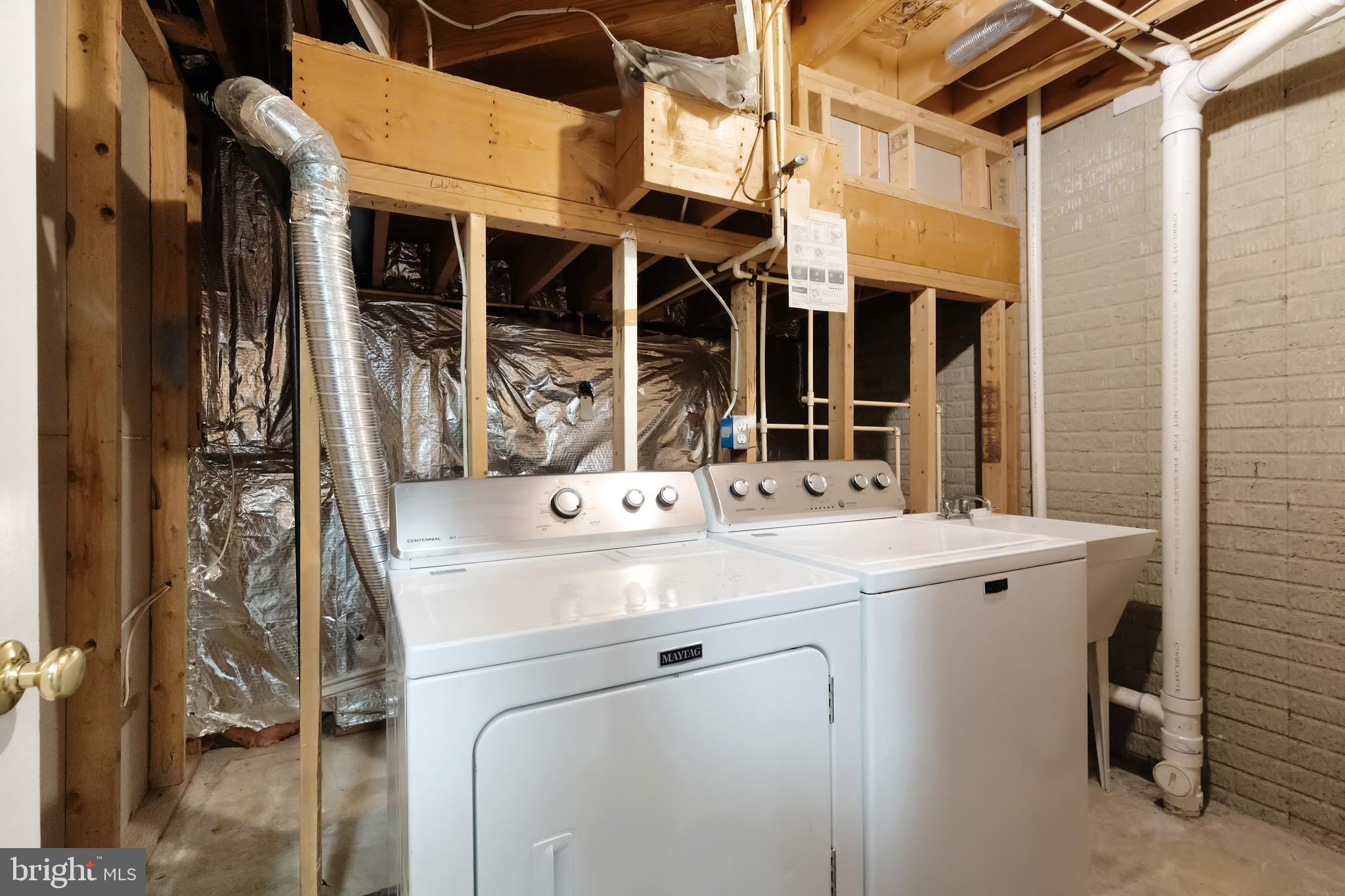 ROCKHILL CENTER ESTATES - Residential