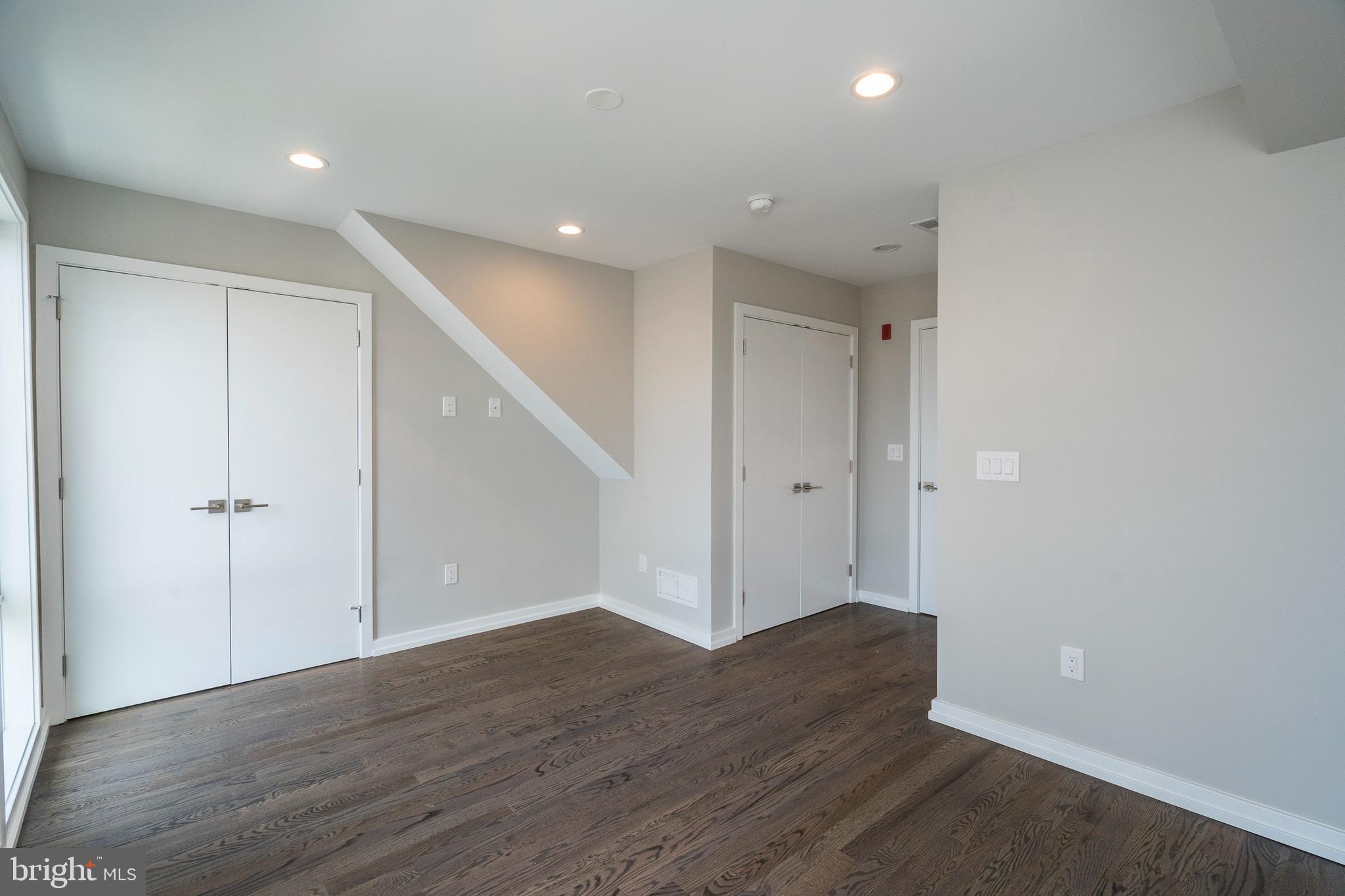 GRADUATE HOSPITAL - Residential Lease