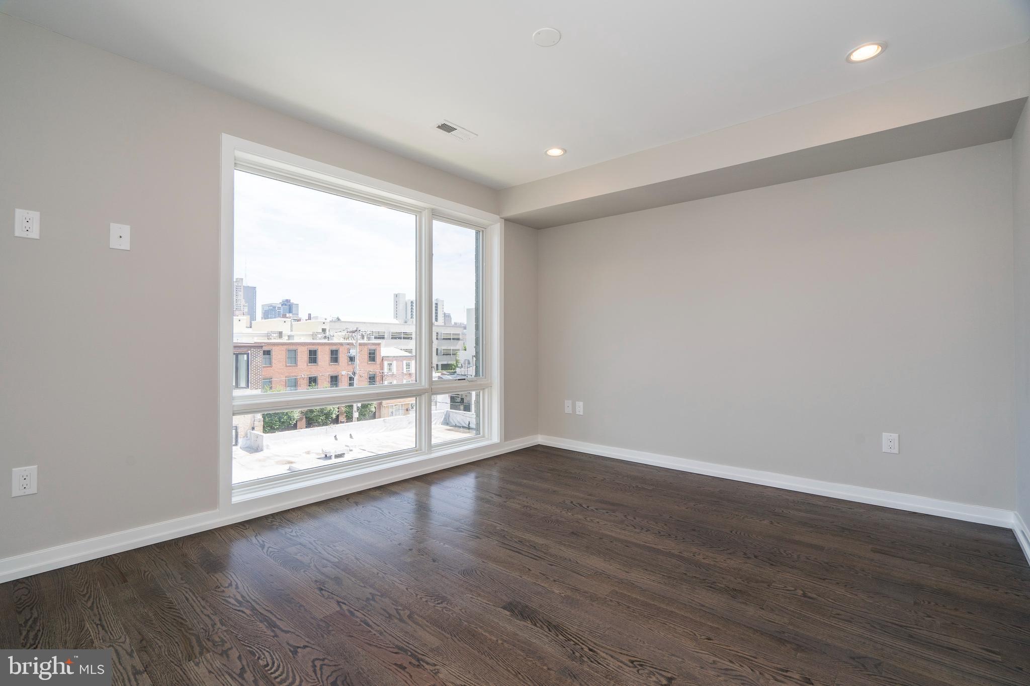 GRADUATE HOSPITAL - Residential Lease