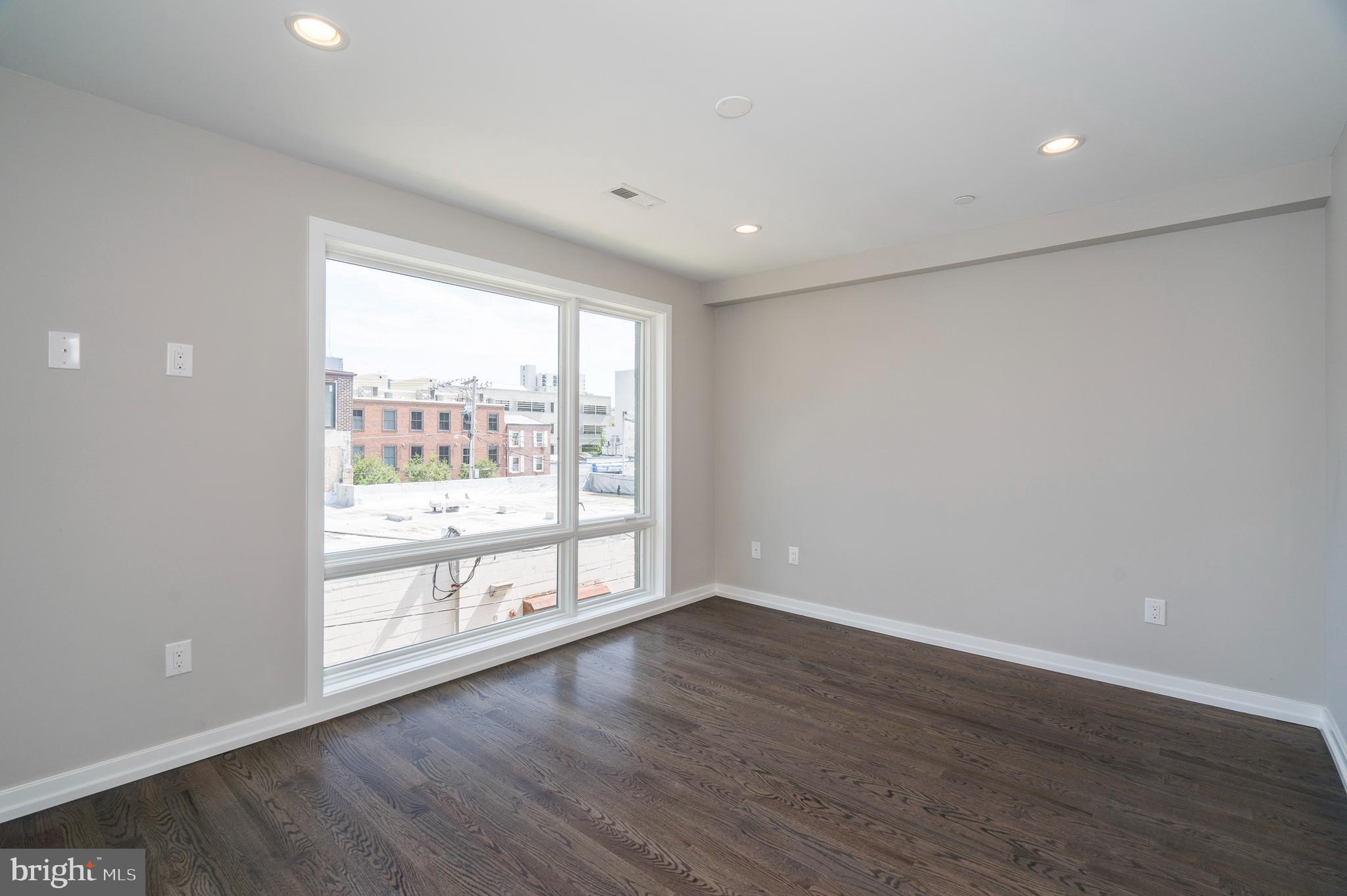 GRADUATE HOSPITAL - Residential Lease