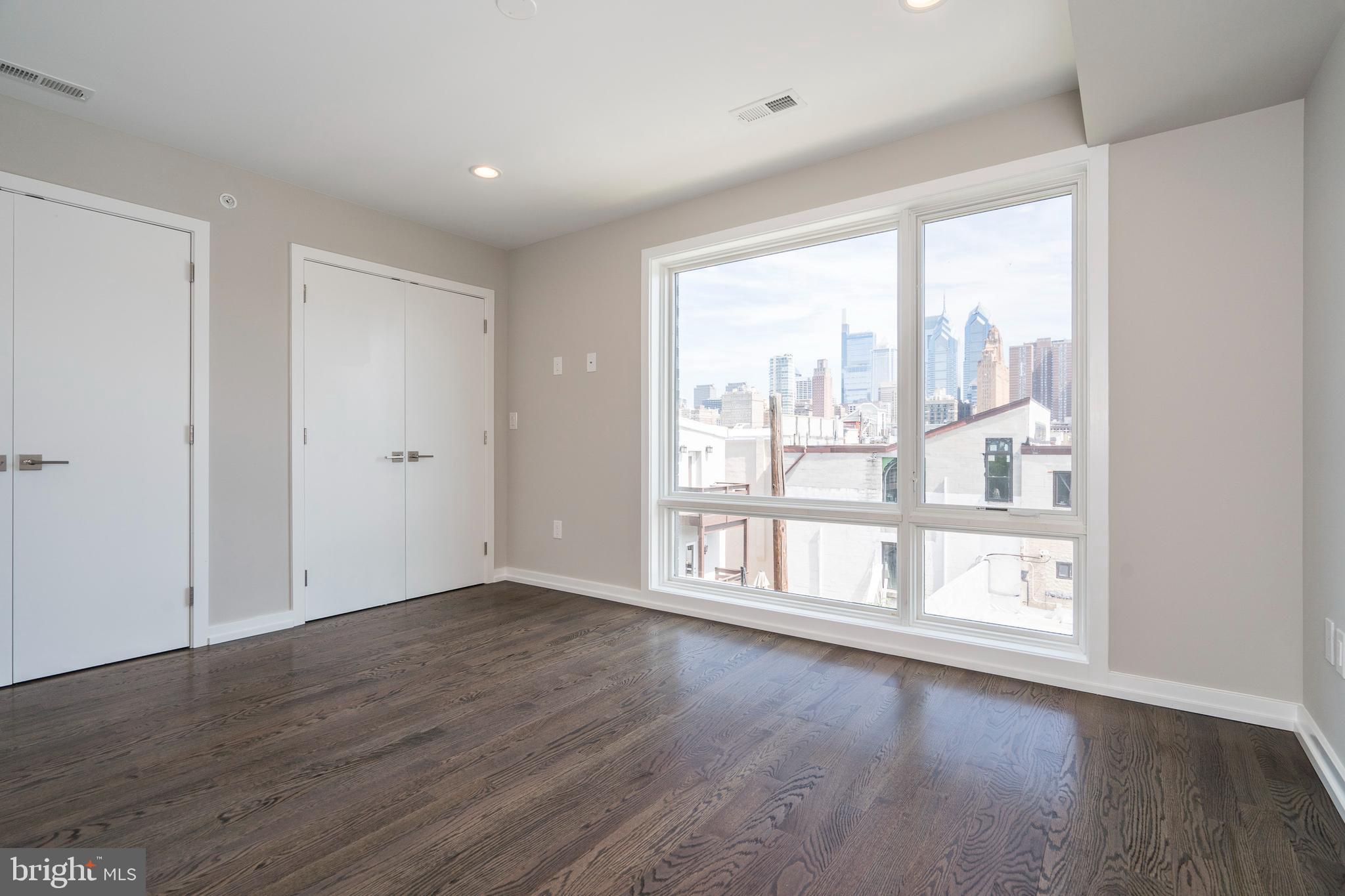 GRADUATE HOSPITAL - Residential Lease