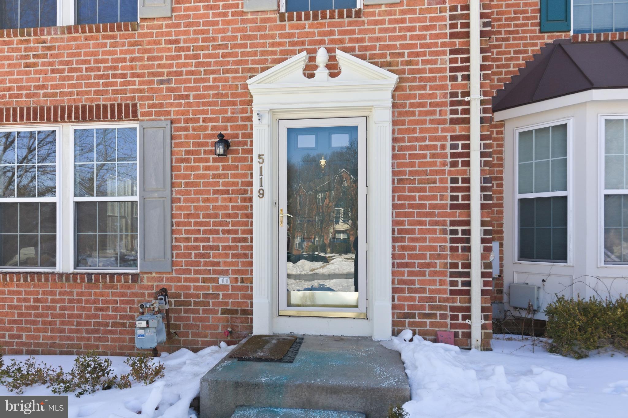 5119 SPRING WILLOW COURT