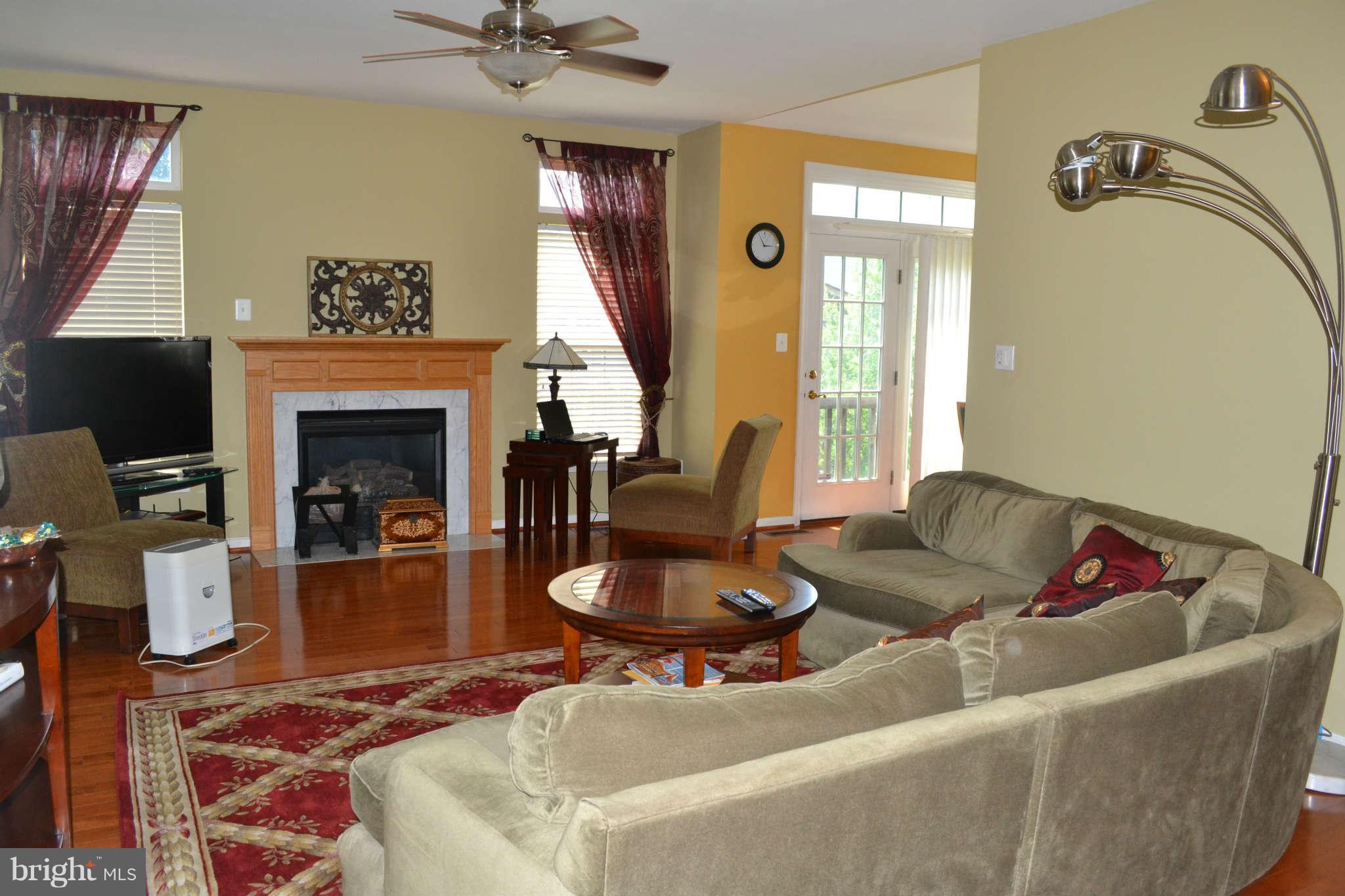 SOUTH RIDING - Residential Lease