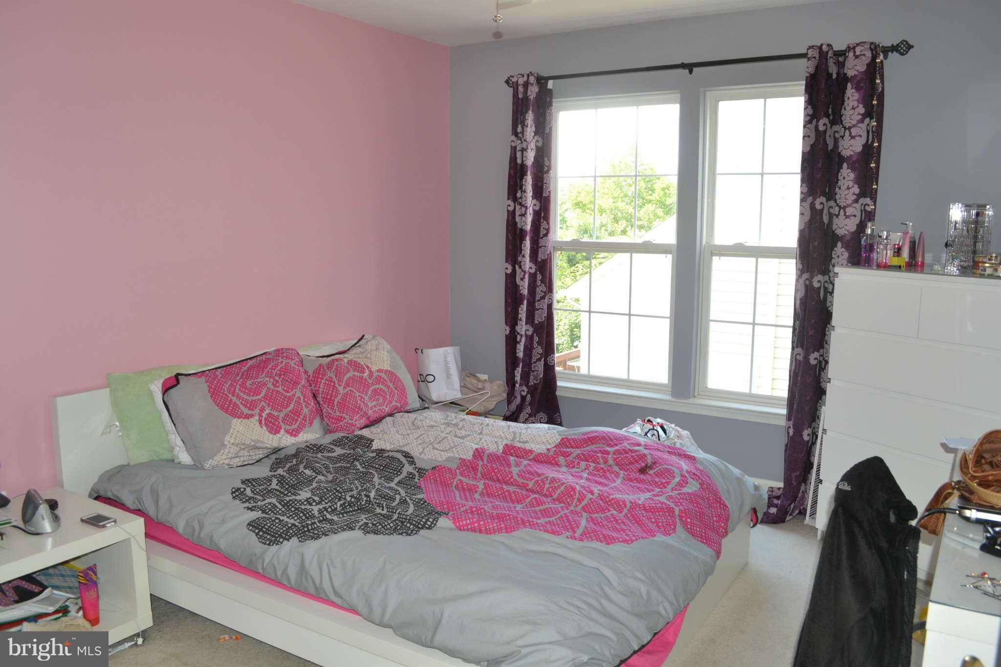 SOUTH RIDING - Residential Lease