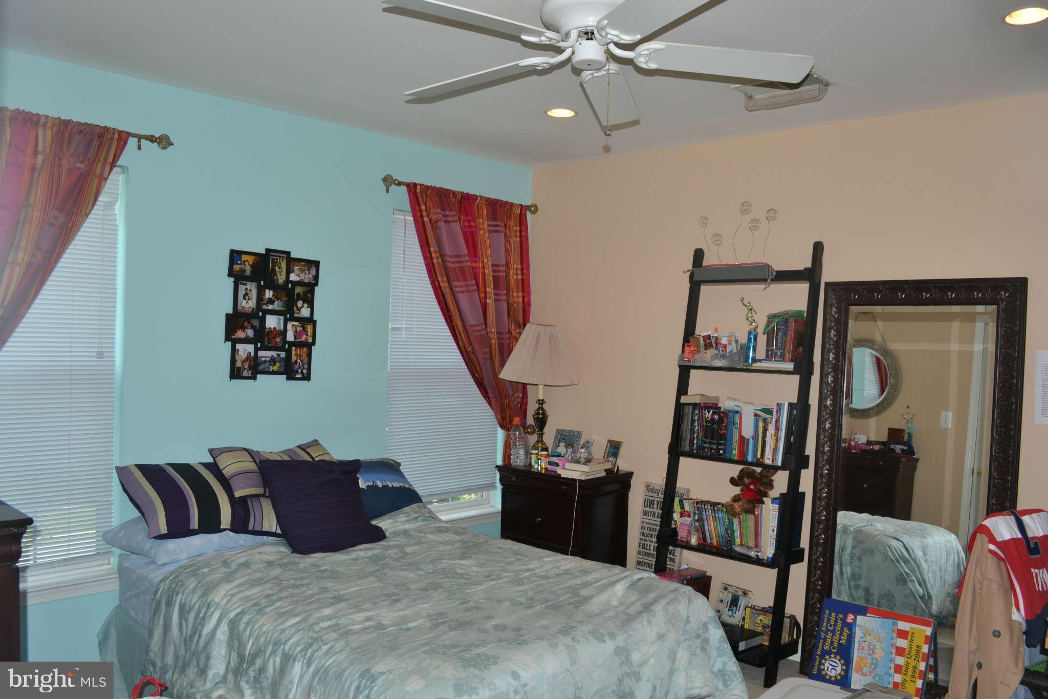 SOUTH RIDING - Residential Lease