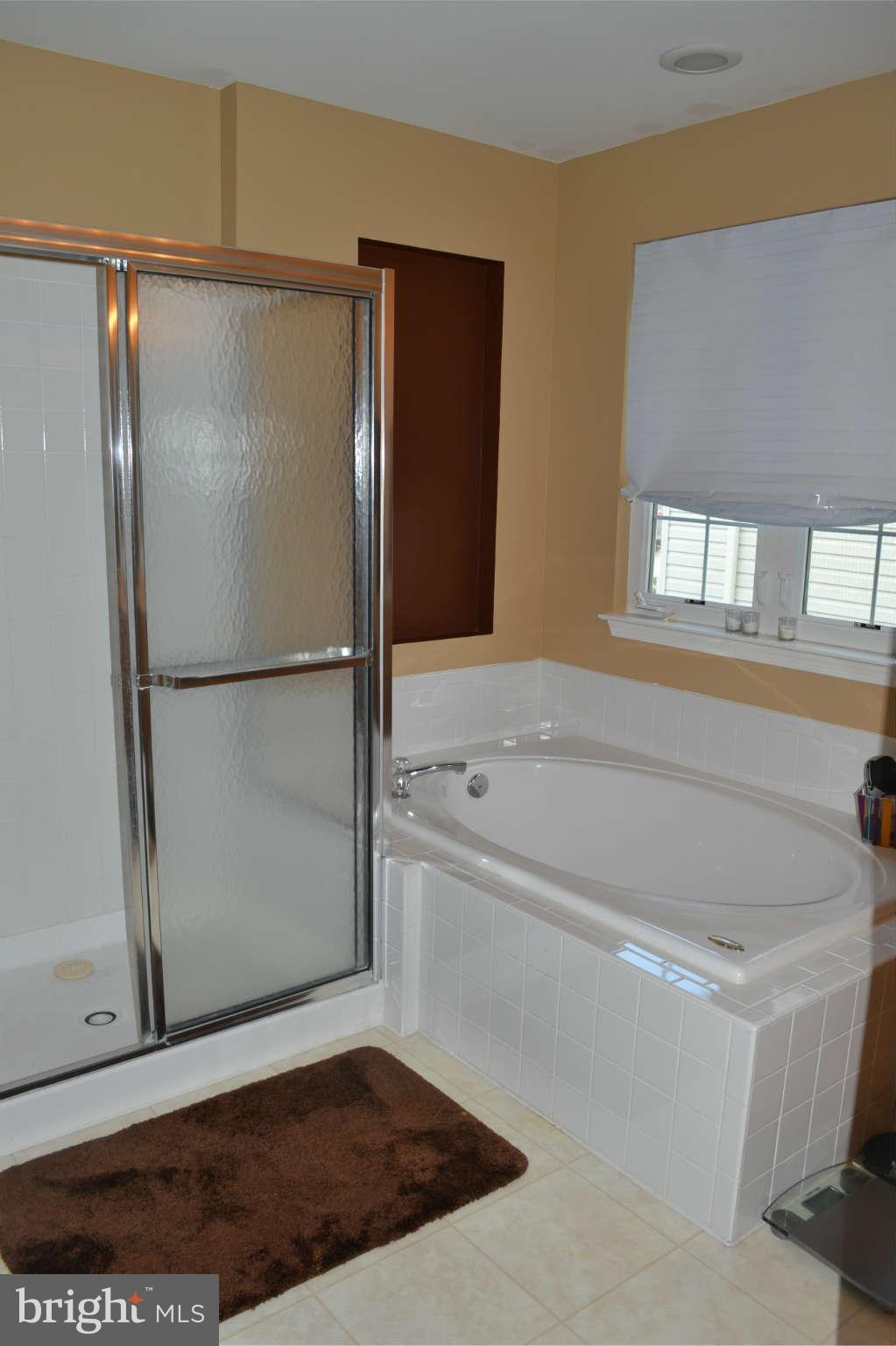 SOUTH RIDING - Residential Lease