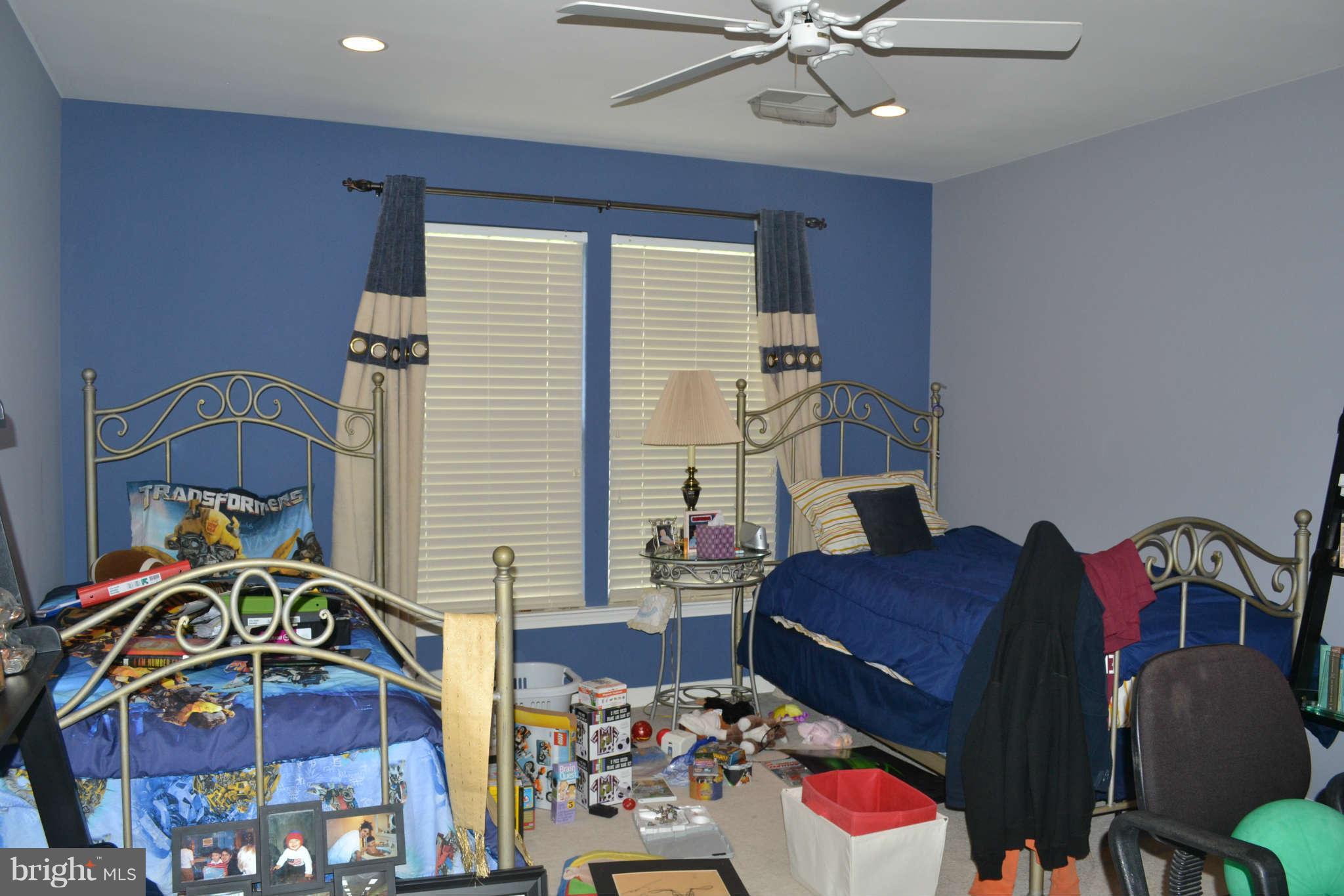 SOUTH RIDING - Residential Lease