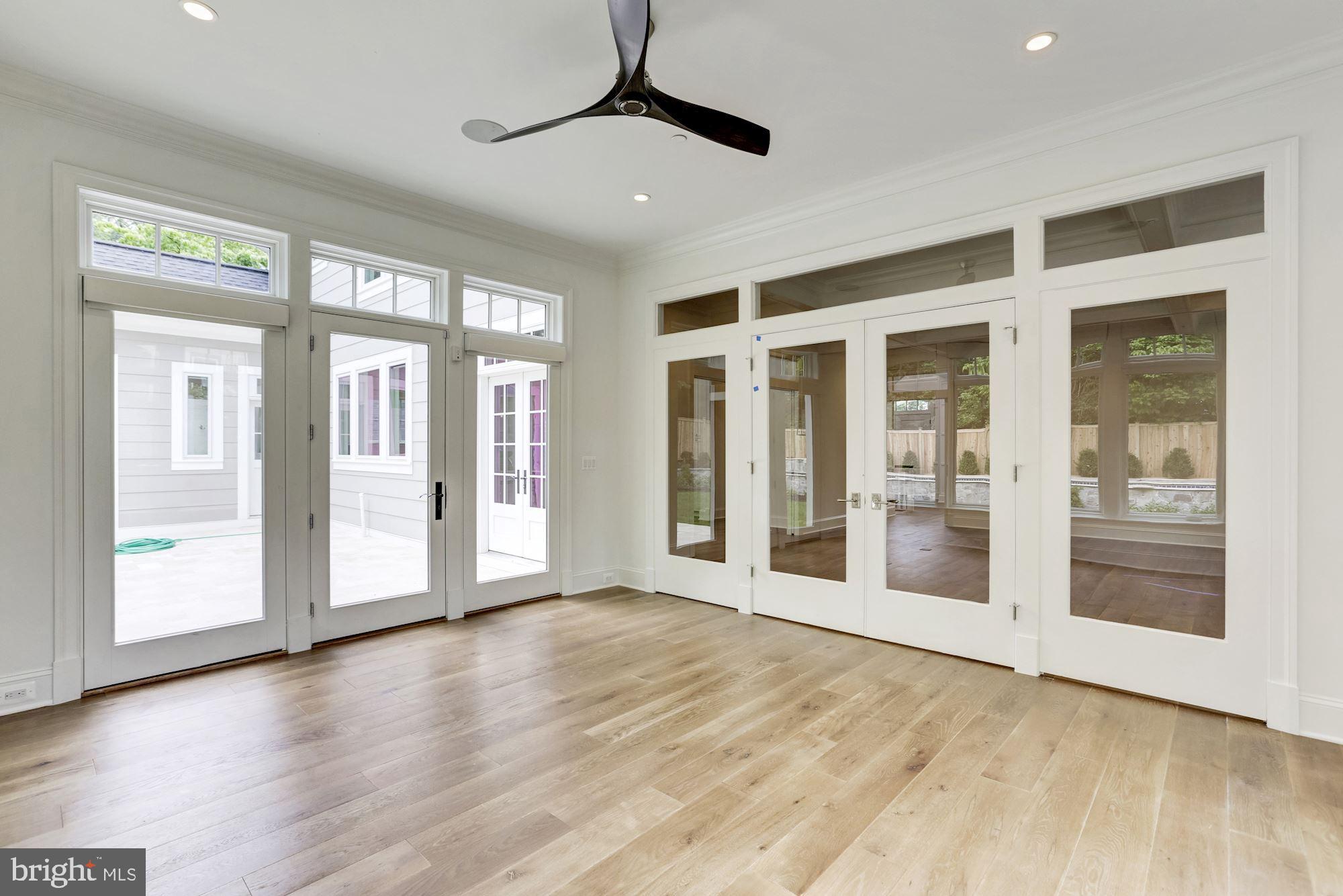 LYBROOK - Residential