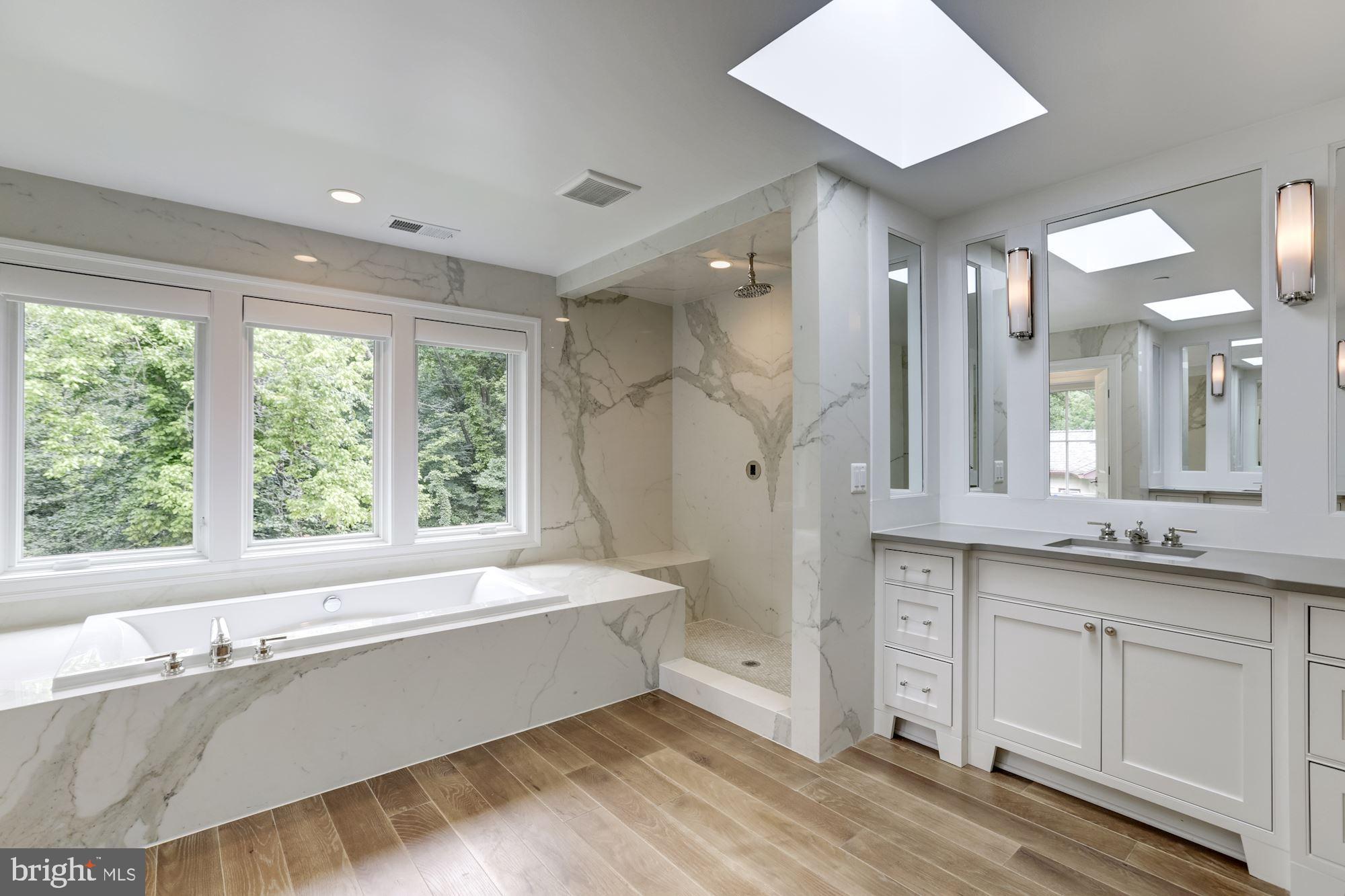 LYBROOK - Residential