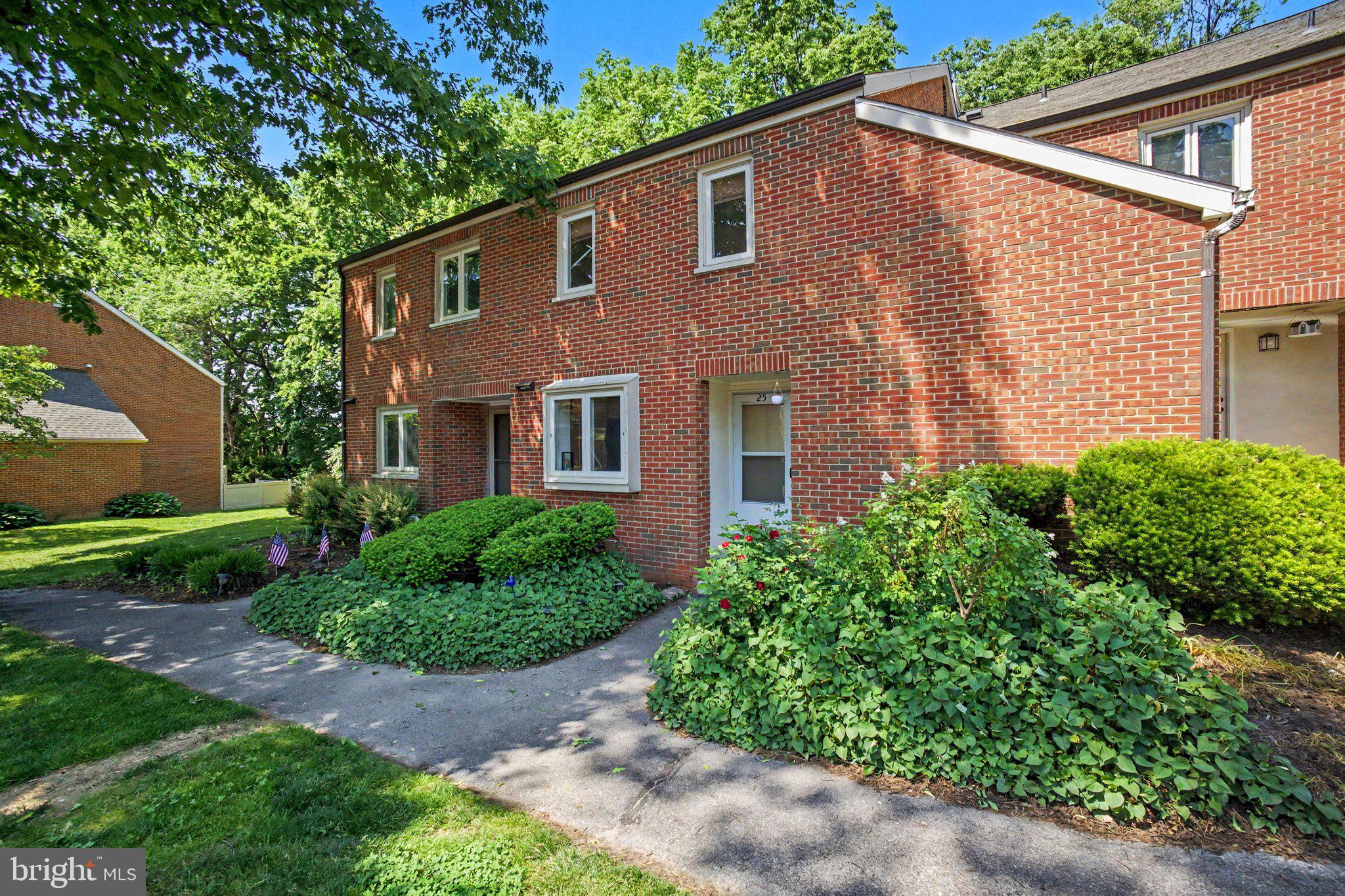 25 BEECHTREE LANE