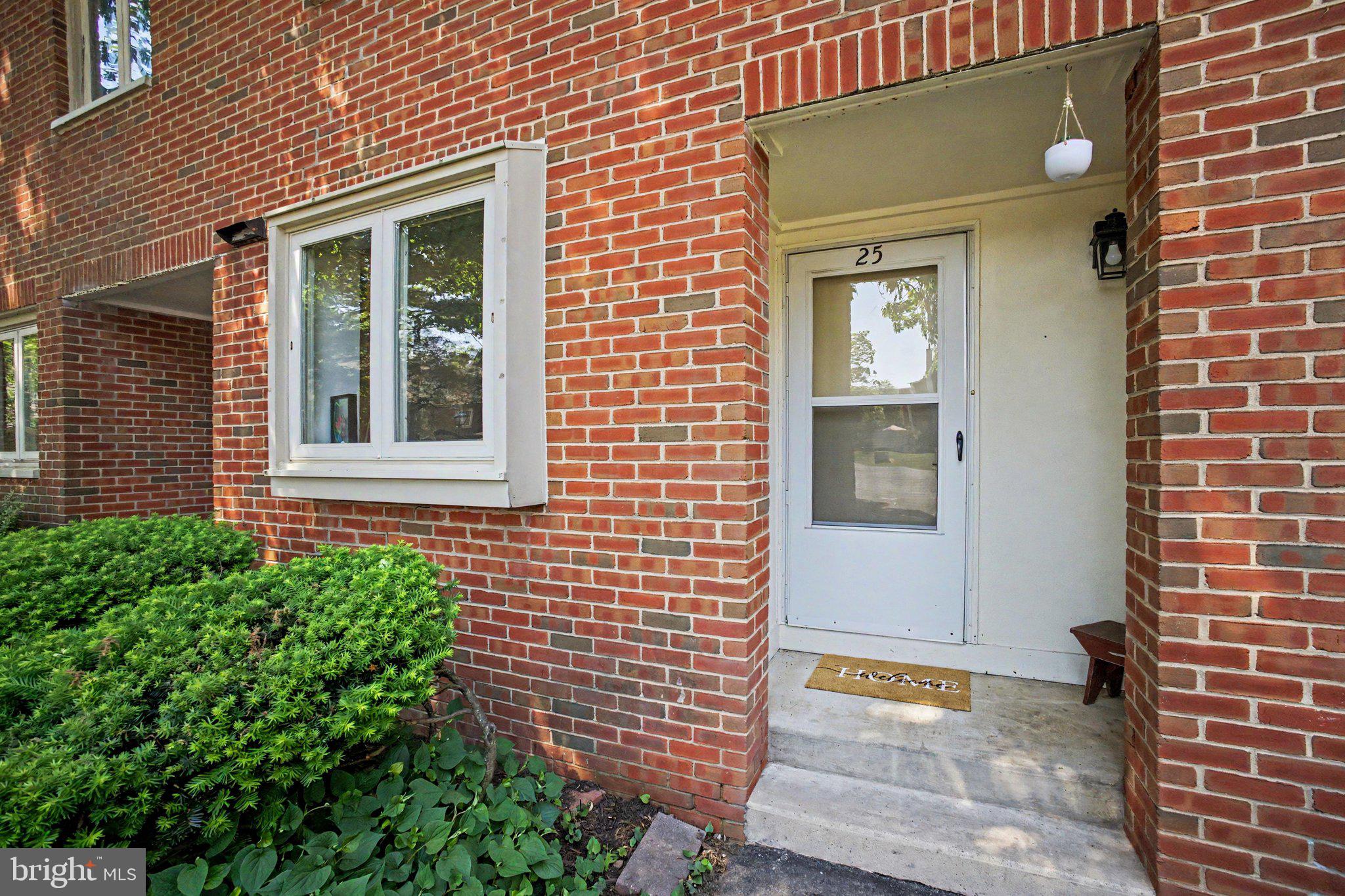 25 BEECHTREE LANE