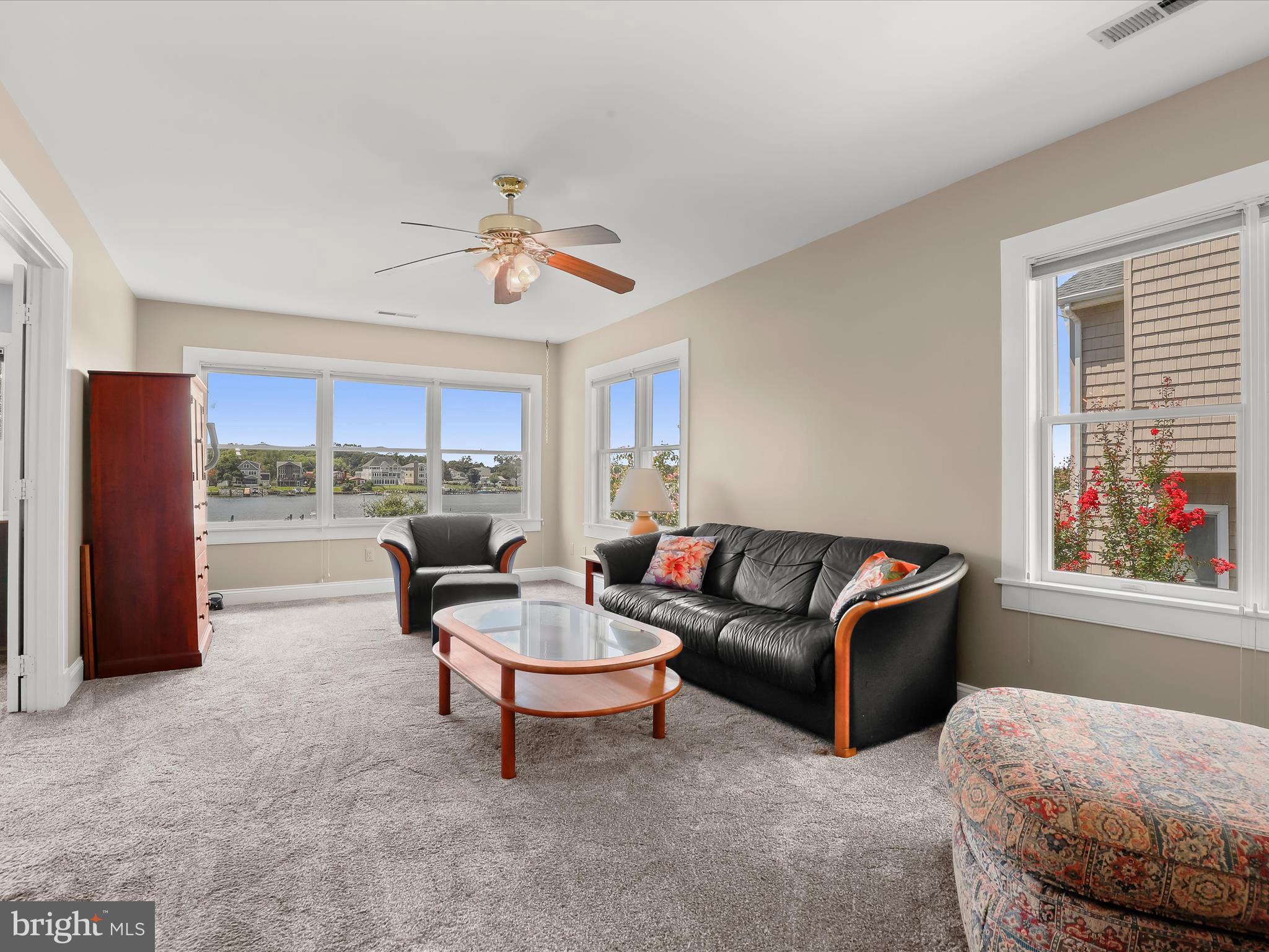 SENECA PARK BEACH - Residential