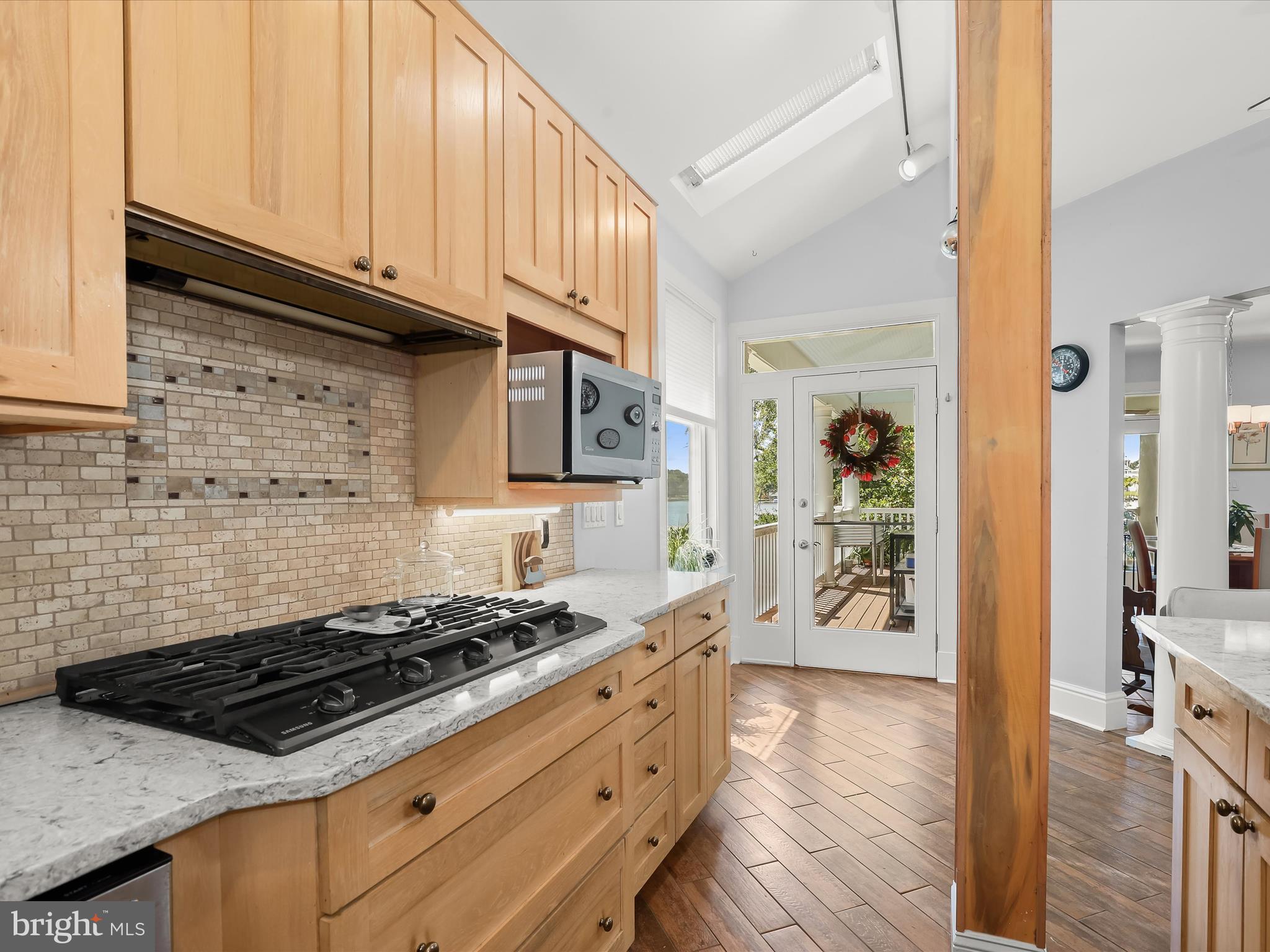 SENECA PARK BEACH - Residential