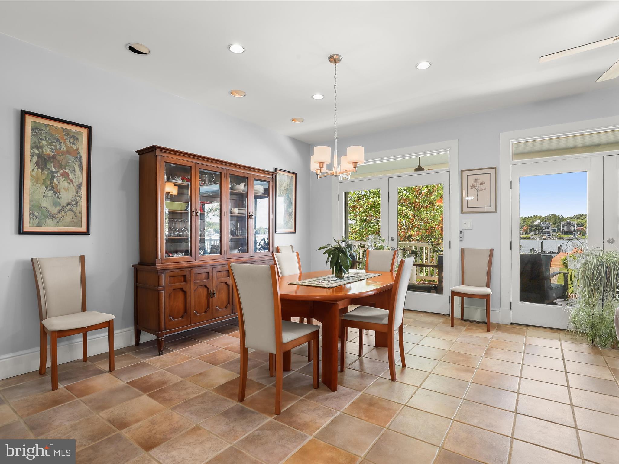 SENECA PARK BEACH - Residential