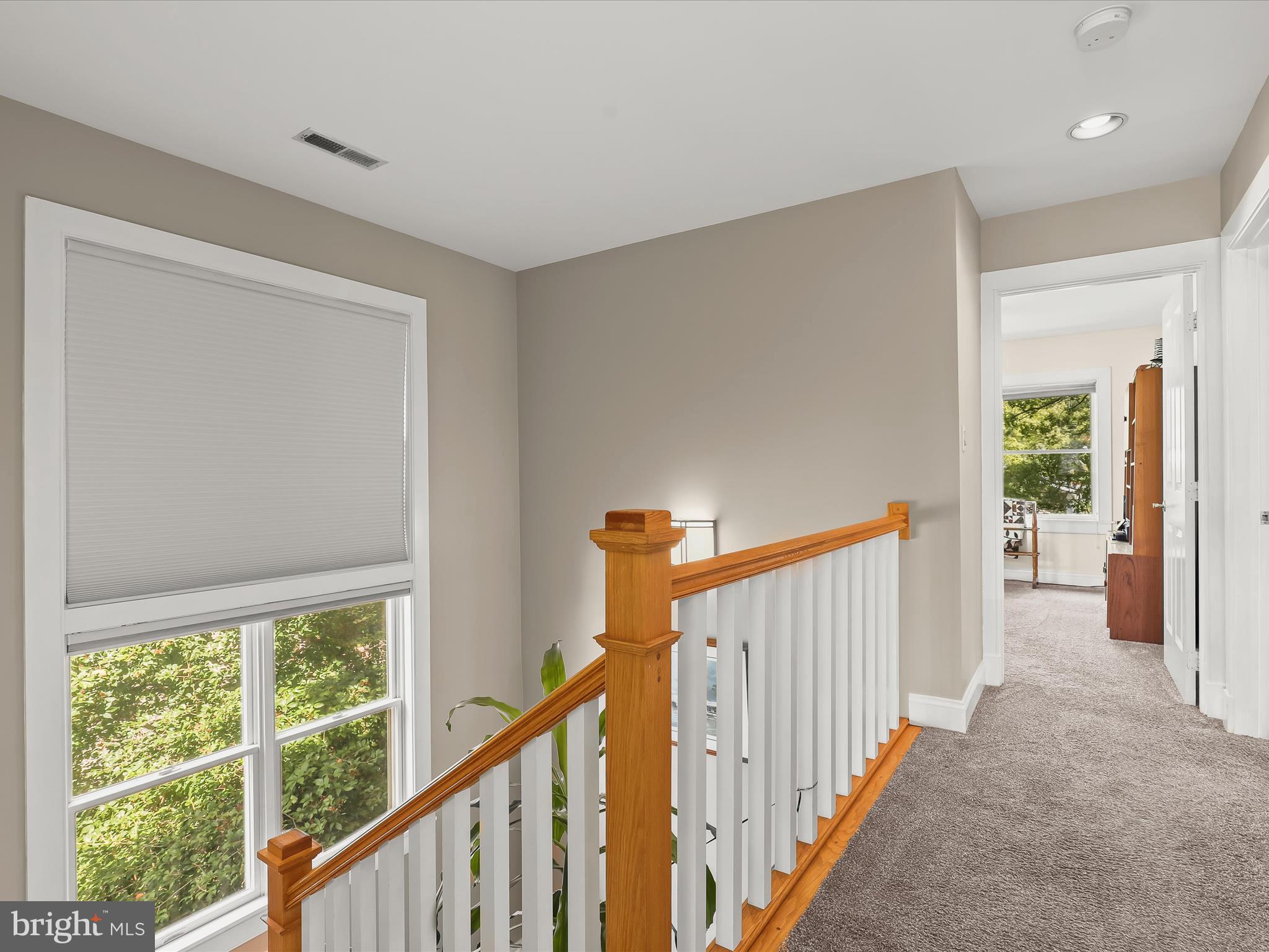 SENECA PARK BEACH - Residential