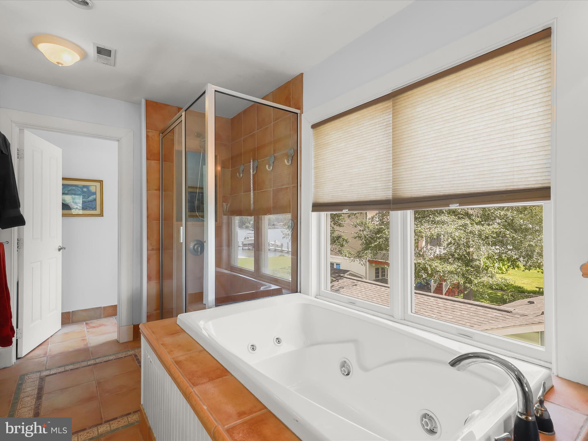 SENECA PARK BEACH - Residential