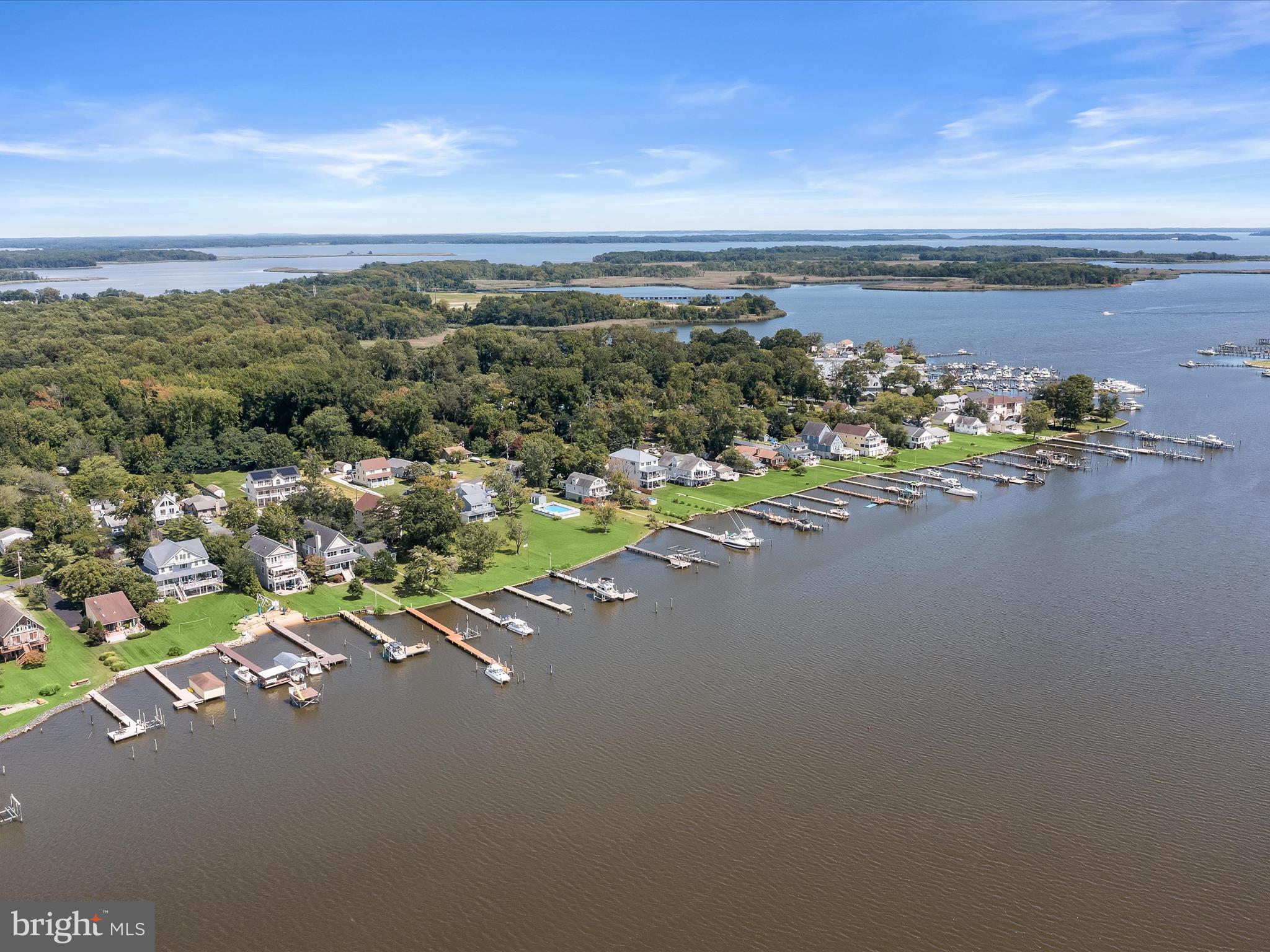 SENECA PARK BEACH - Residential