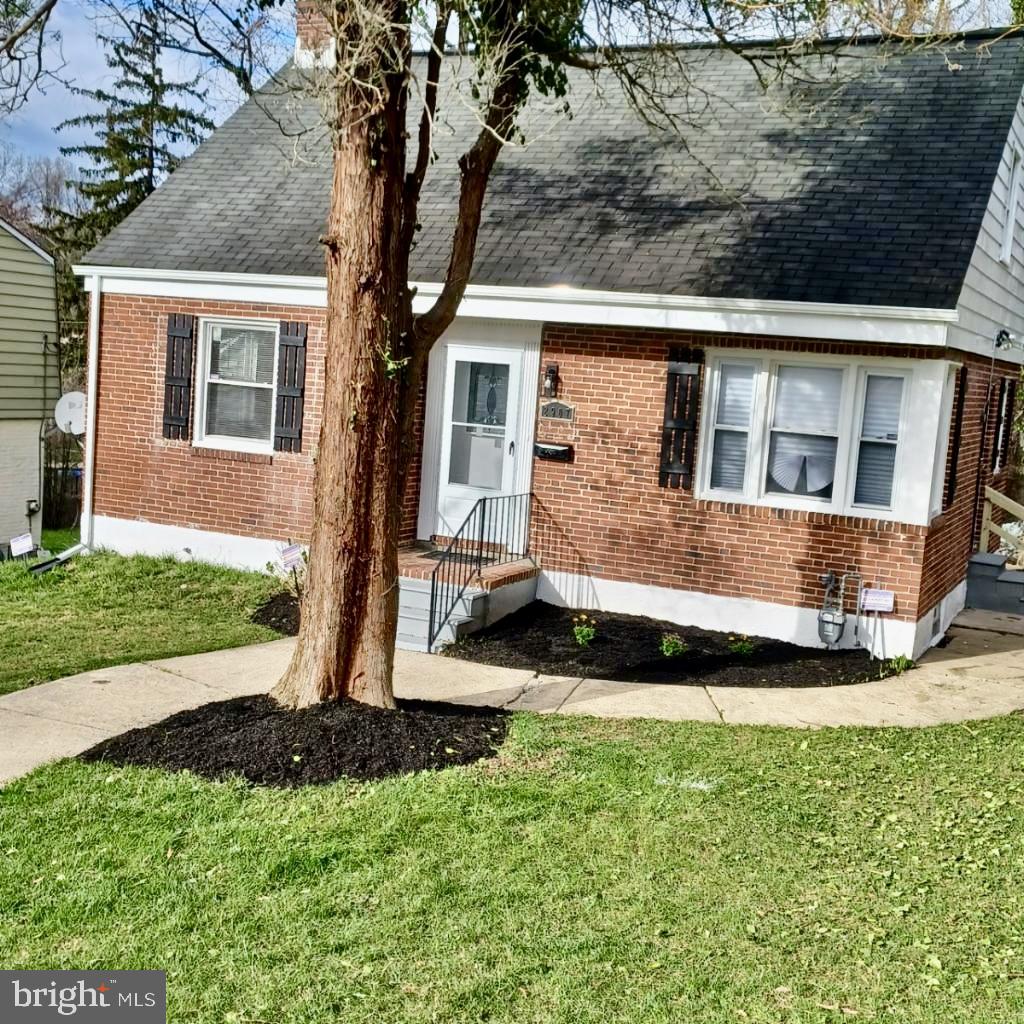 WINDSOR HILLS - Residential