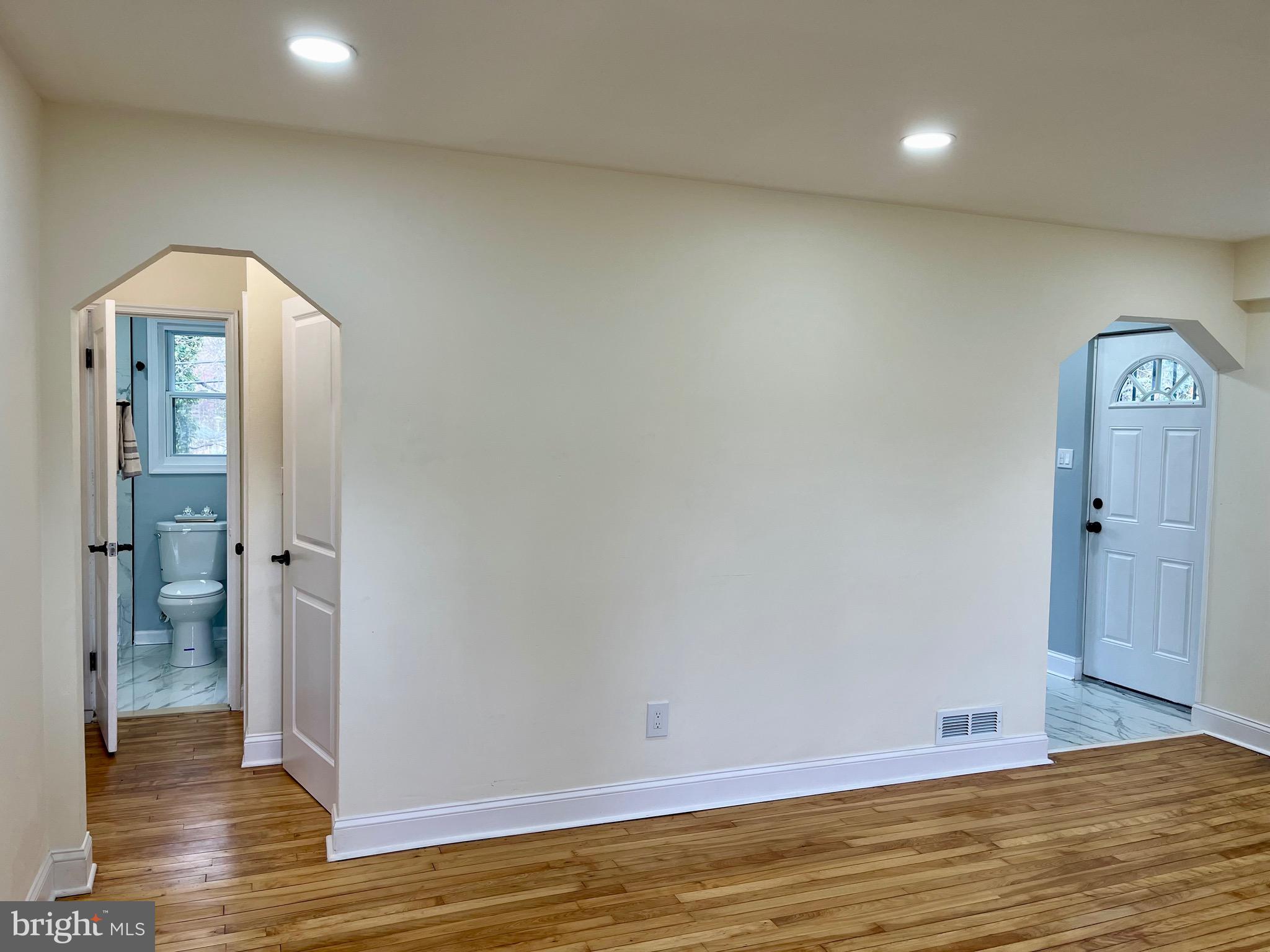 WINDSOR HILLS - Residential