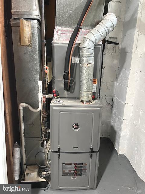 WINDSOR HILLS - Residential