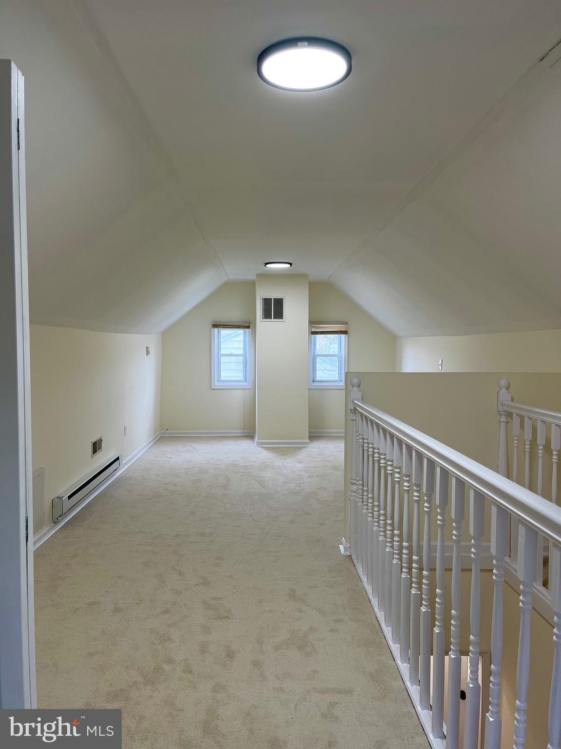 WINDSOR HILLS - Residential