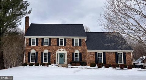 10500 MOUNT SUNAPEE RD. VIENNA VA 22182