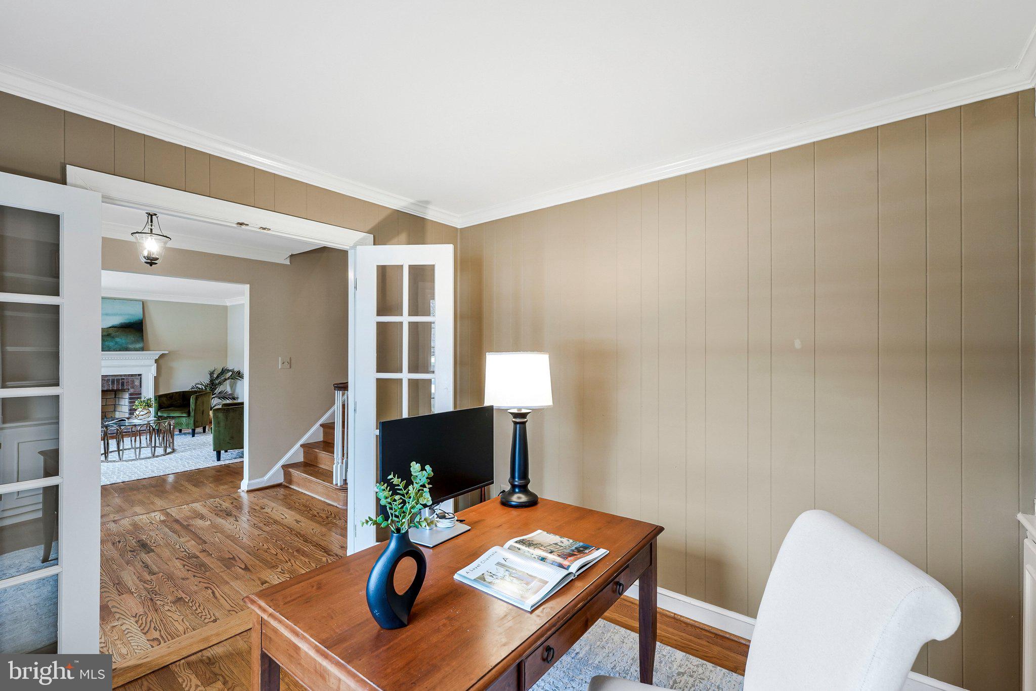 COLVIN RUN ESTATES - Residential