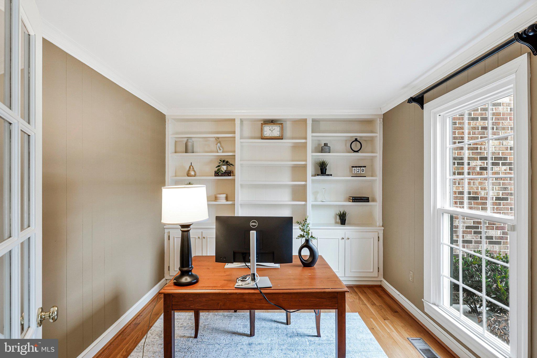 COLVIN RUN ESTATES - Residential