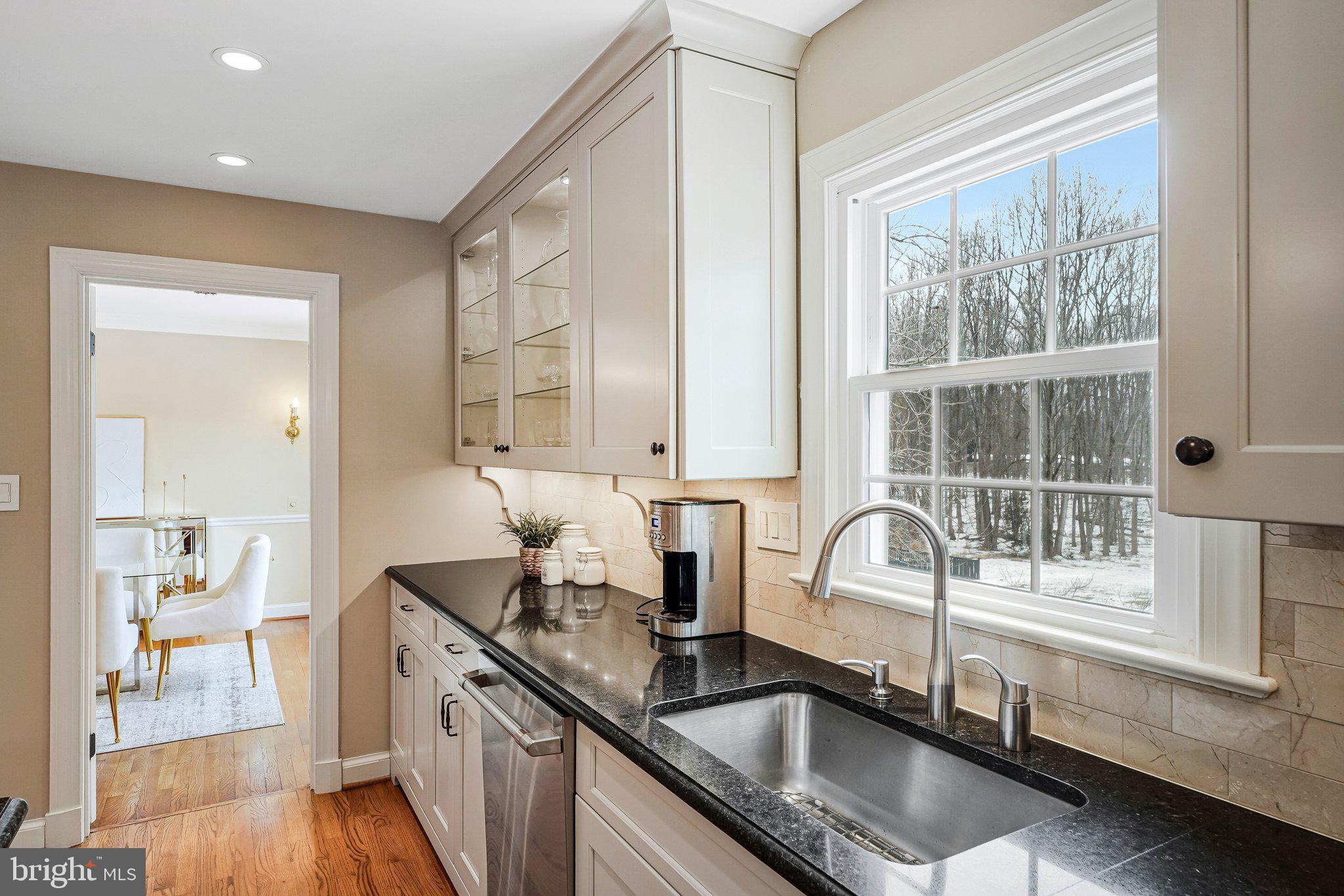 COLVIN RUN ESTATES - Residential