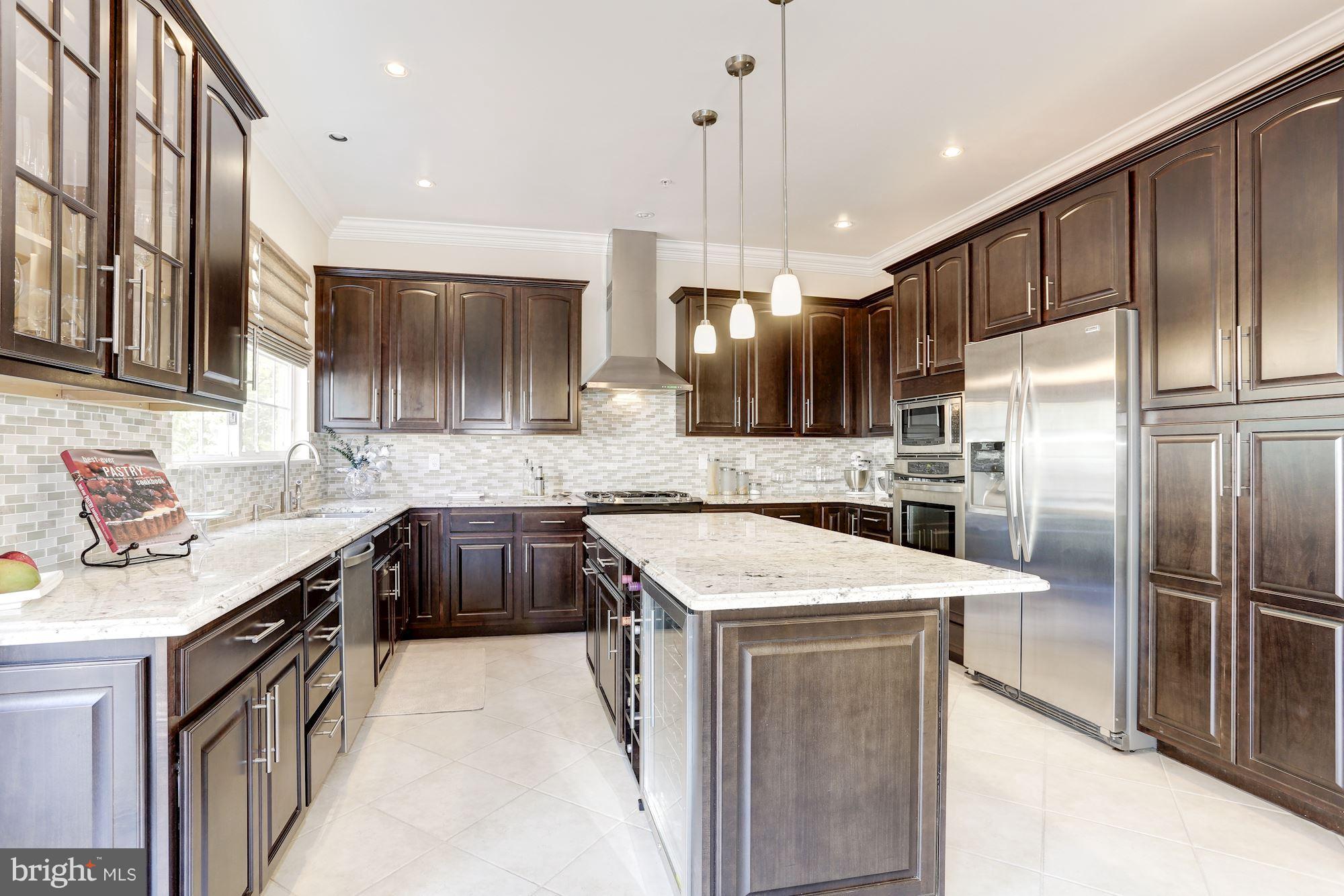 RUSSETT - Residential