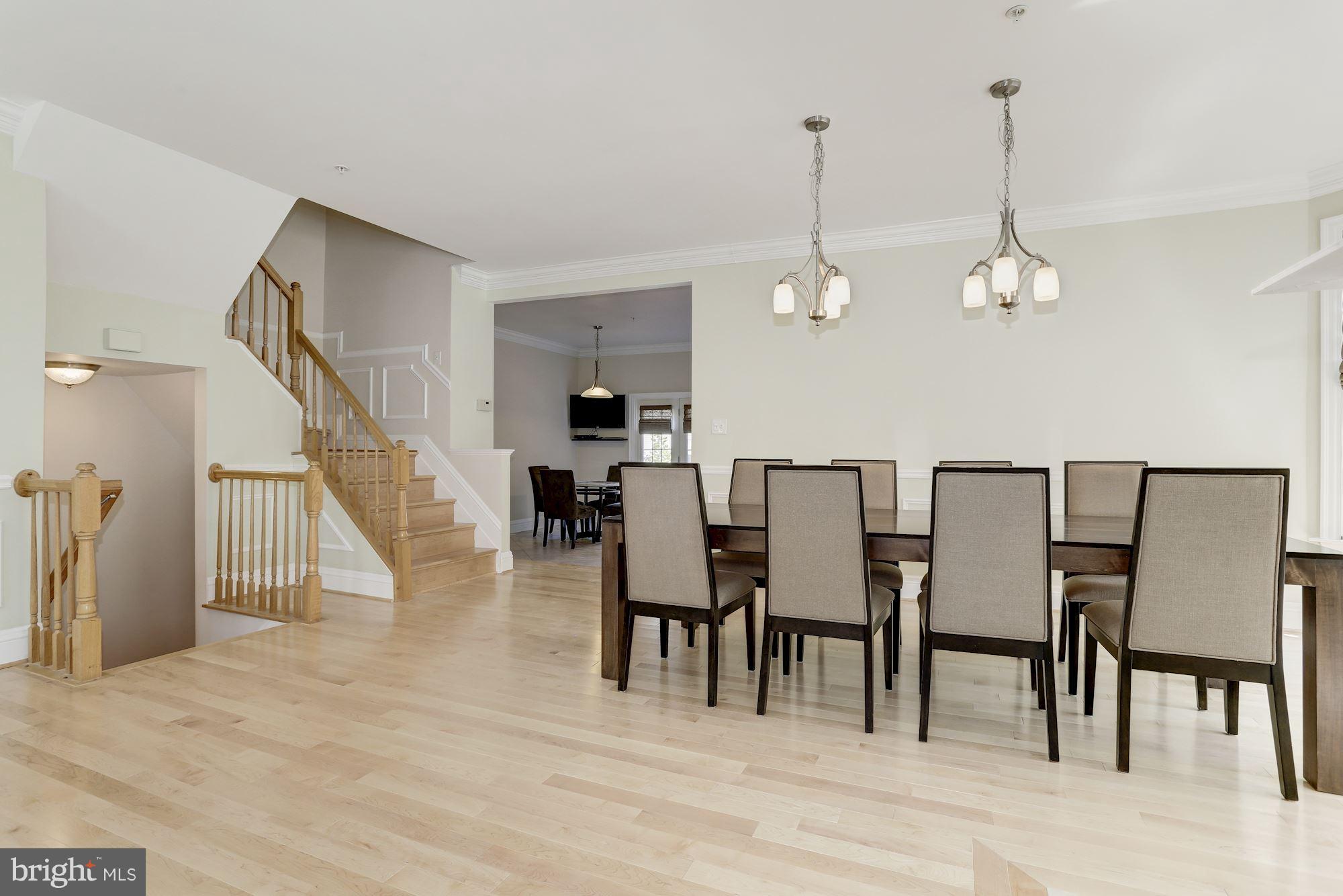 RUSSETT - Residential