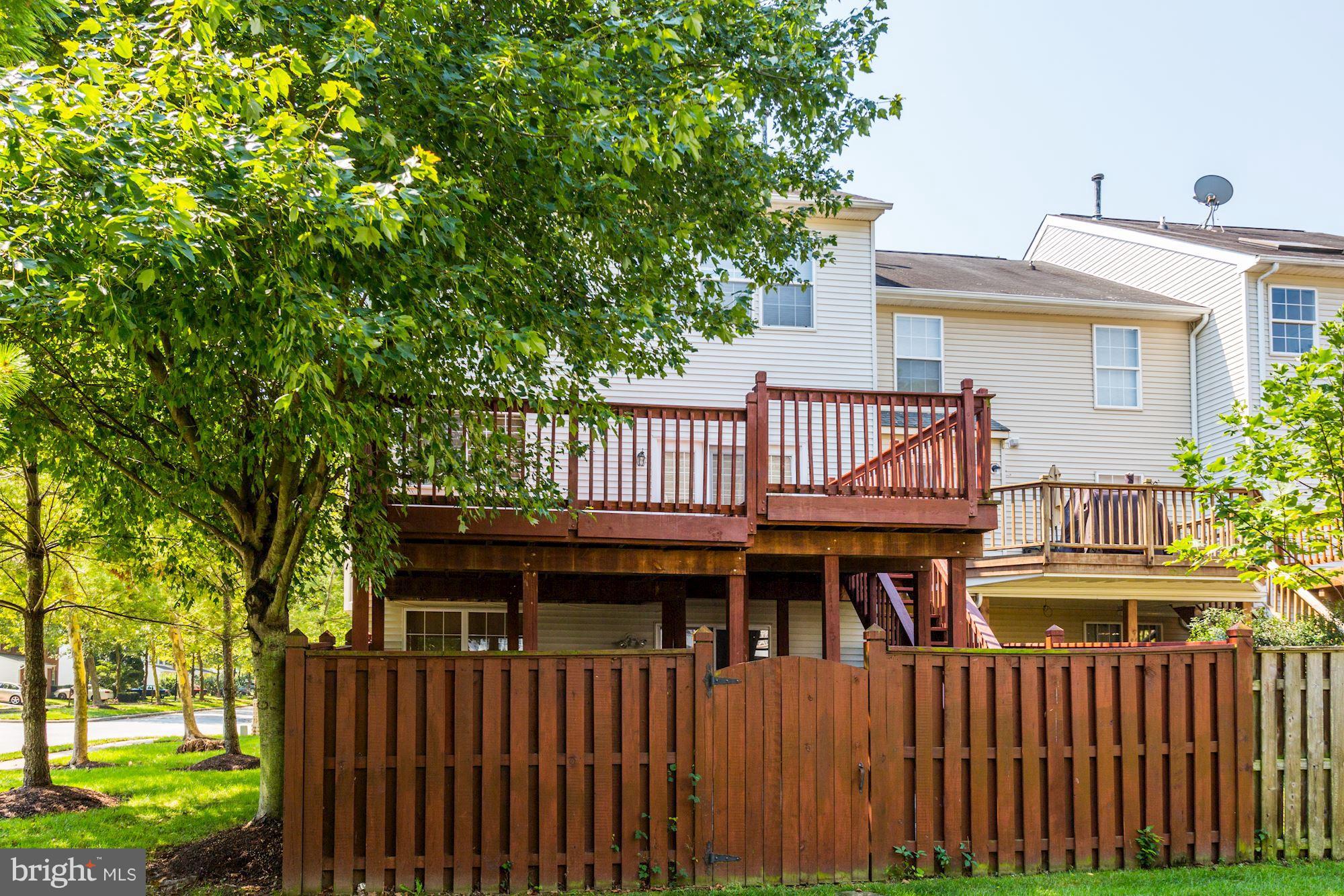 RUSSETT - Residential