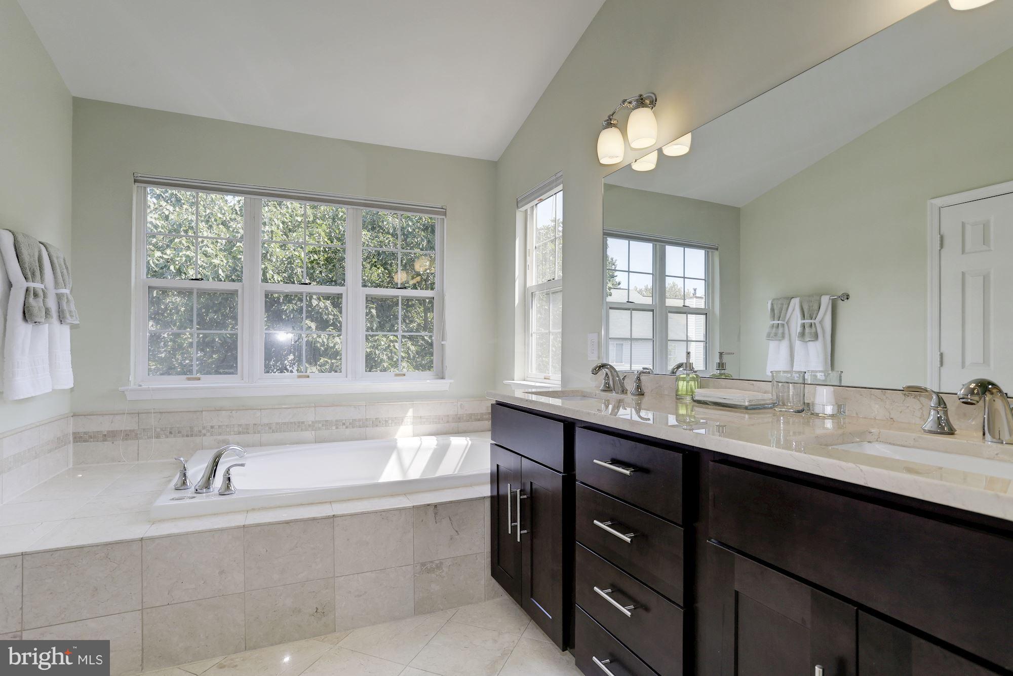 RUSSETT - Residential