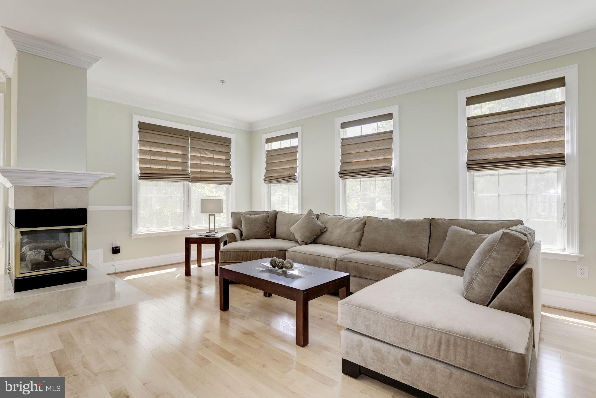 RUSSETT - Residential