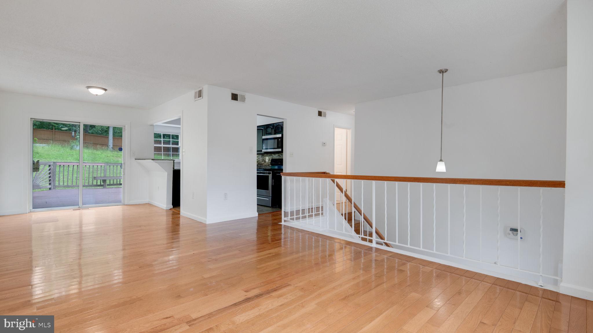 2203 OLD FORT HILLS DRIVE