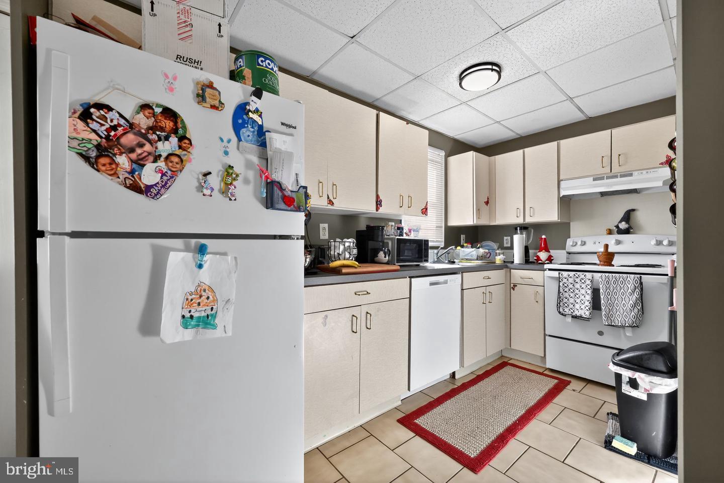 189 BROADWAY 191 R