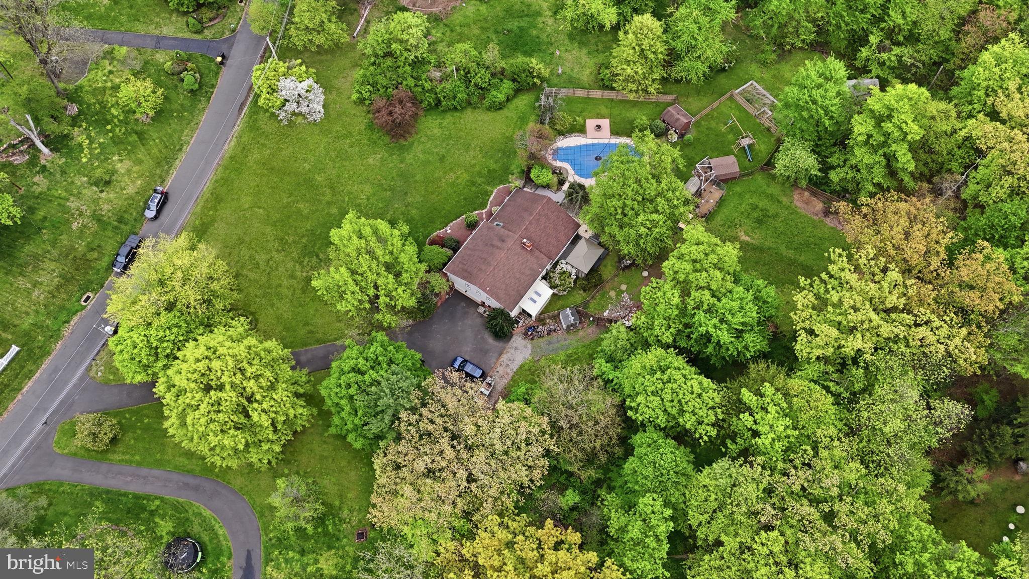 WARWICK MANOR - Residential