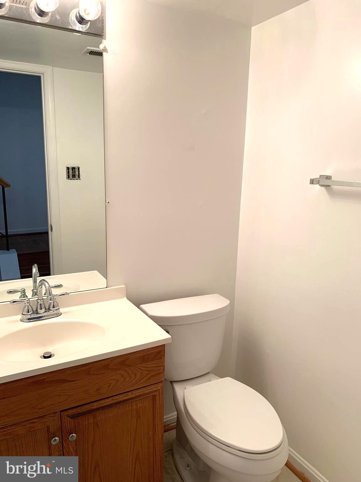 NORTHLAKE - Residential Lease