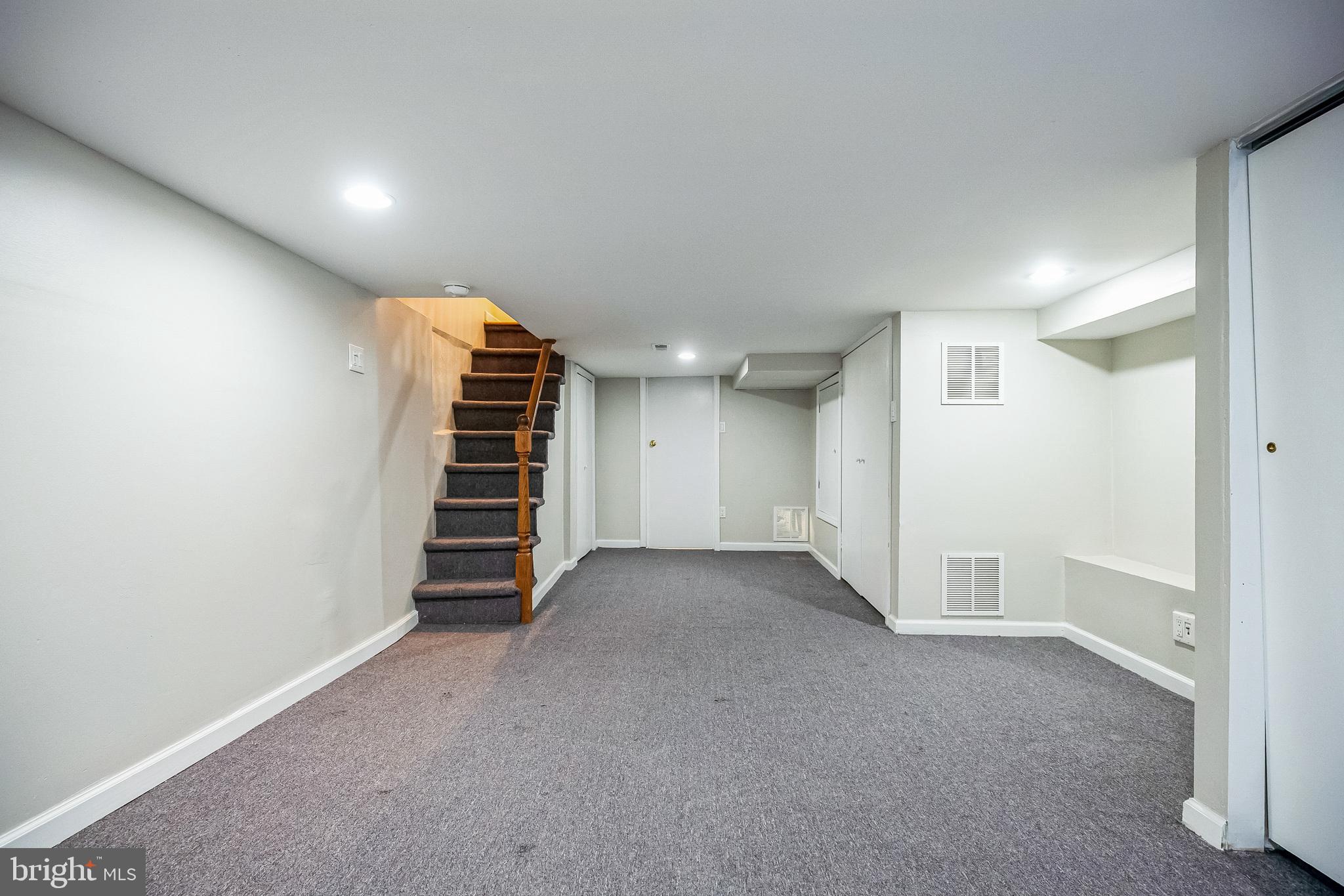 GIRARD ESTATES - Residential