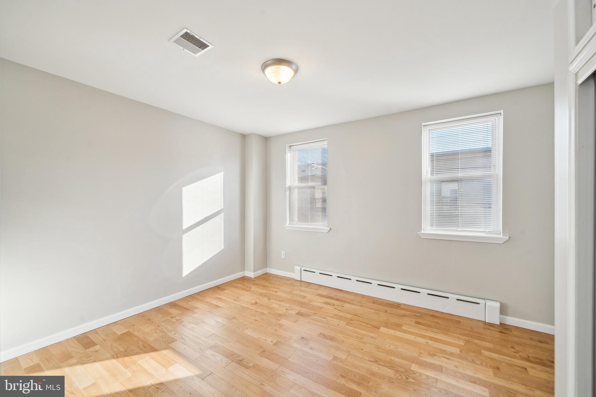 GIRARD ESTATES - Residential