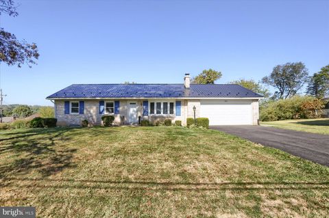 201 HILLTOP ROAD BOILING SPRINGS PA 17007