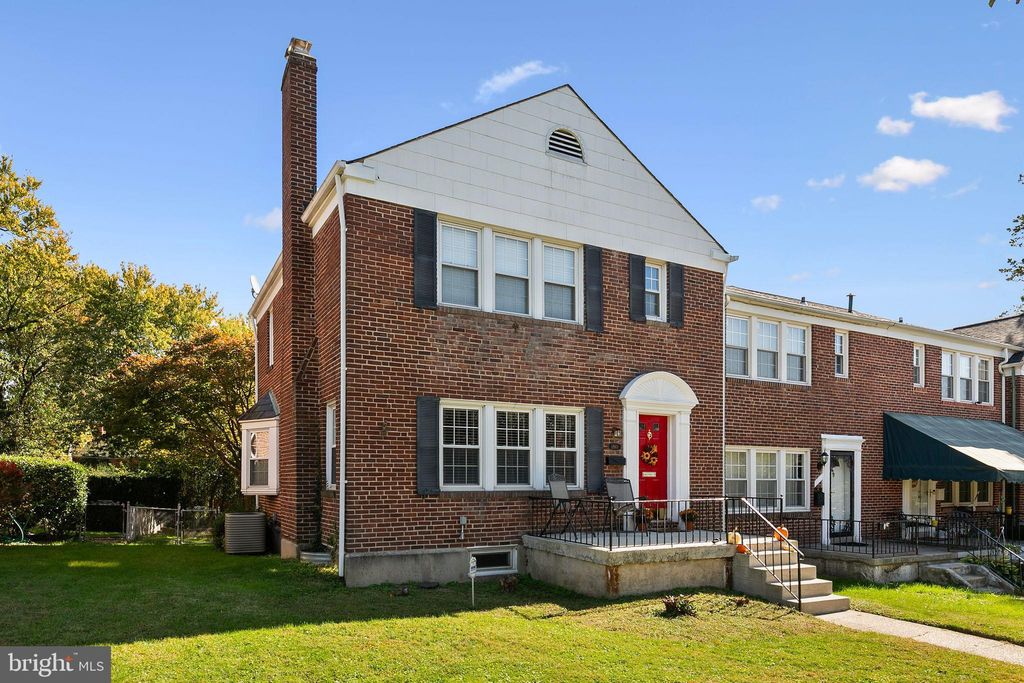 Photo of 1860 Loch Shiel Road, TOWSON, MD 21286 (MLS # MDBC2144148)
