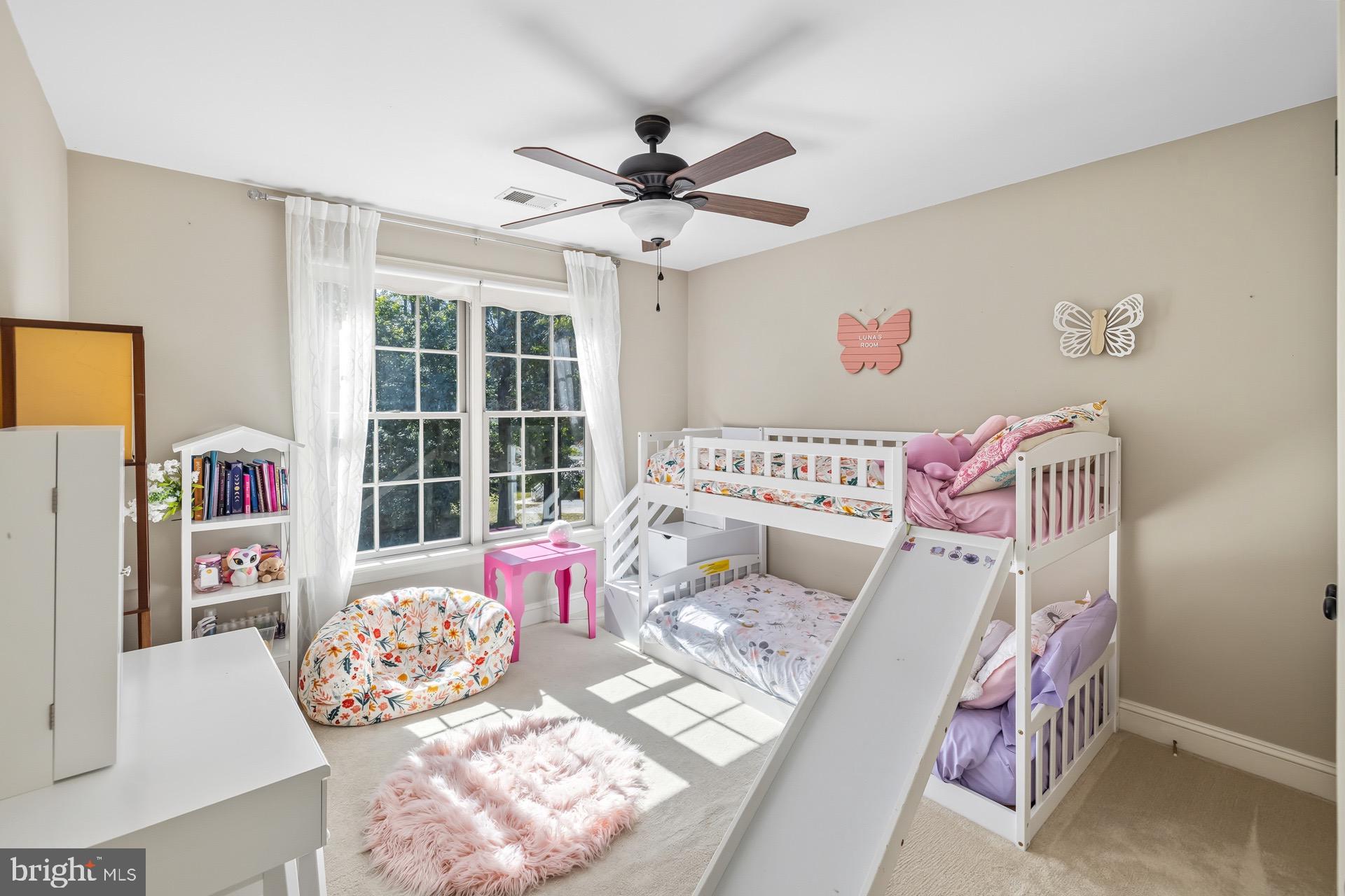 TALL OAKS - Residential