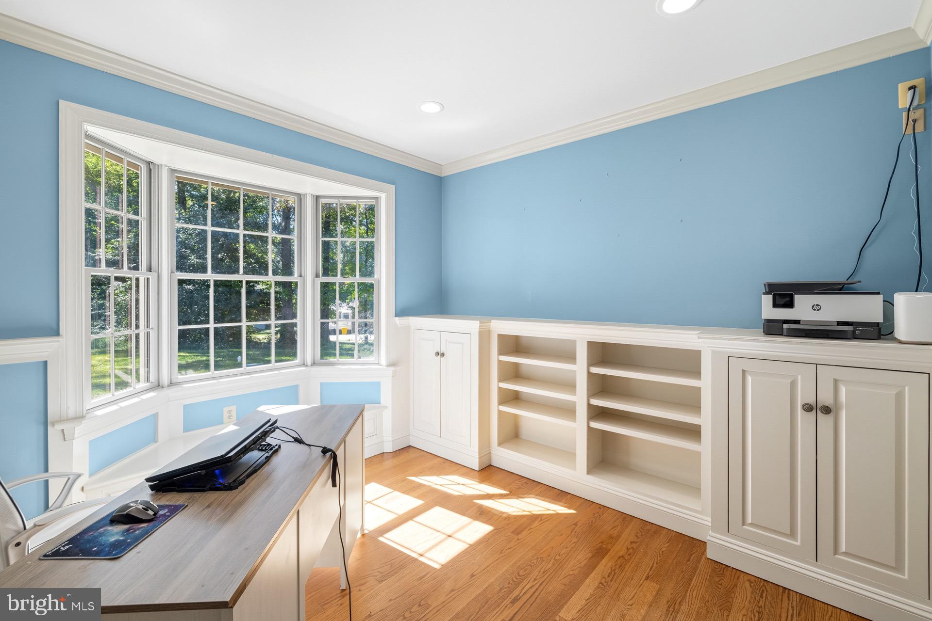 TALL OAKS - Residential