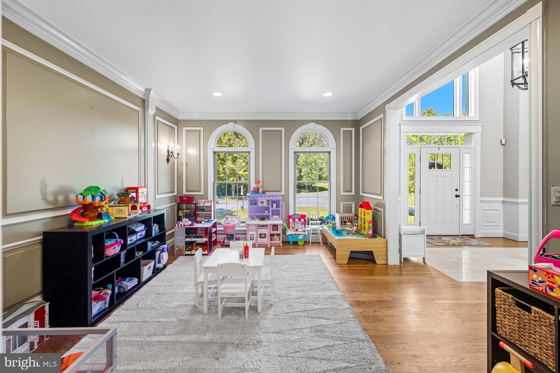 TALL OAKS - Residential