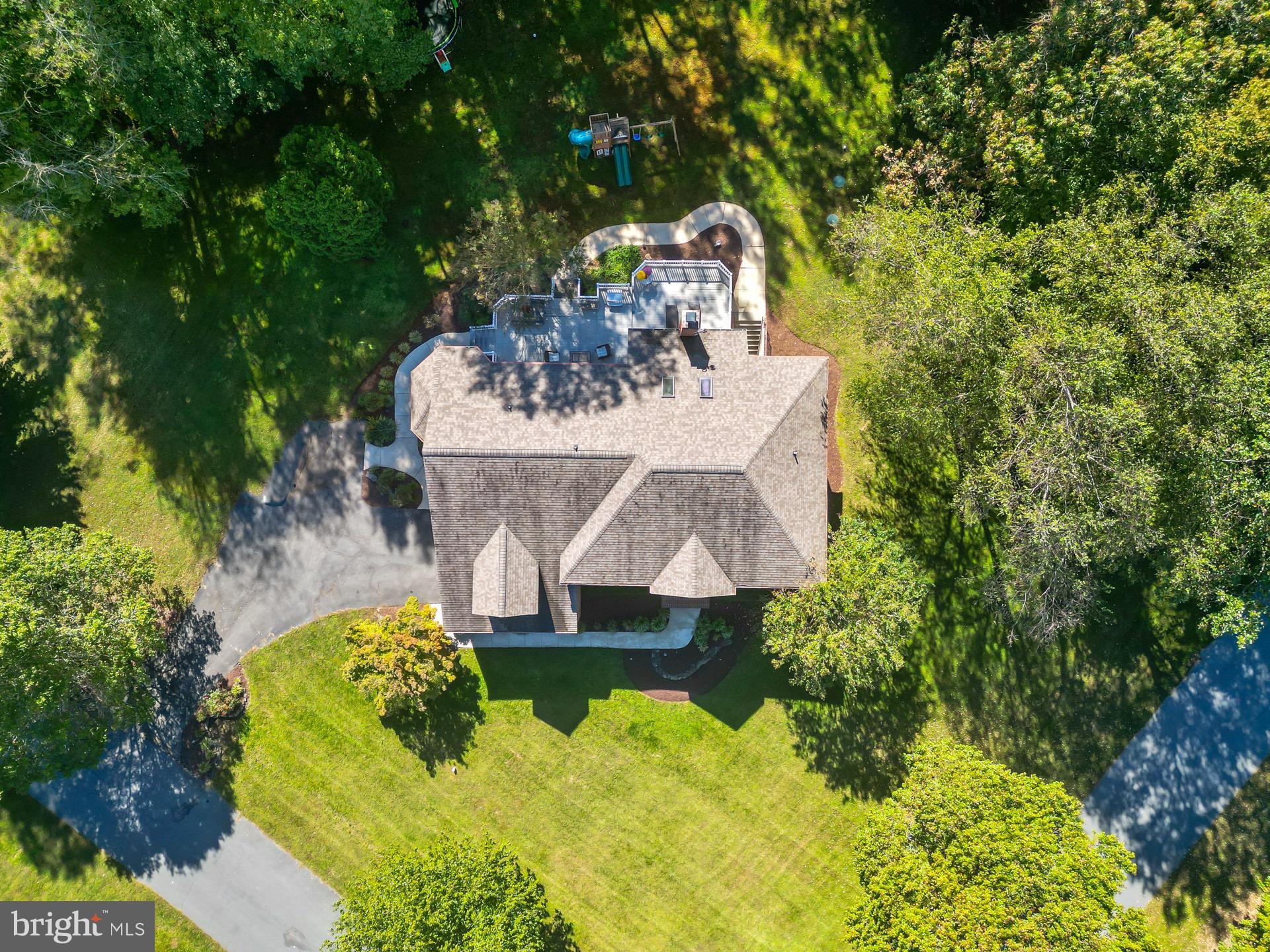 TALL OAKS - Residential