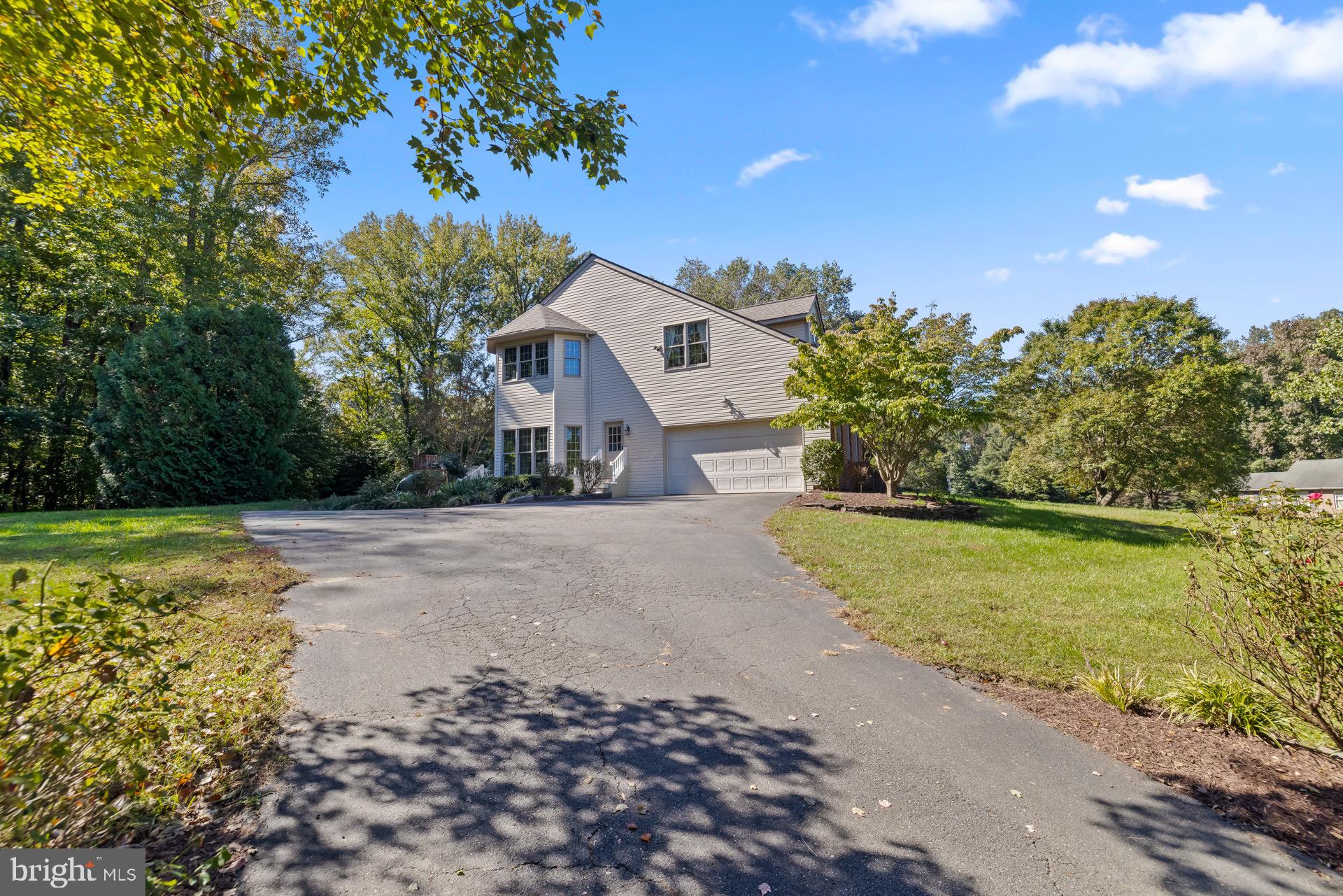 TALL OAKS - Residential