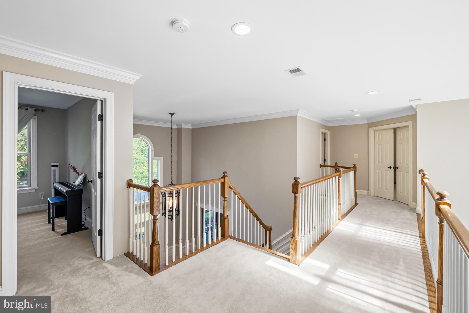 TALL OAKS - Residential