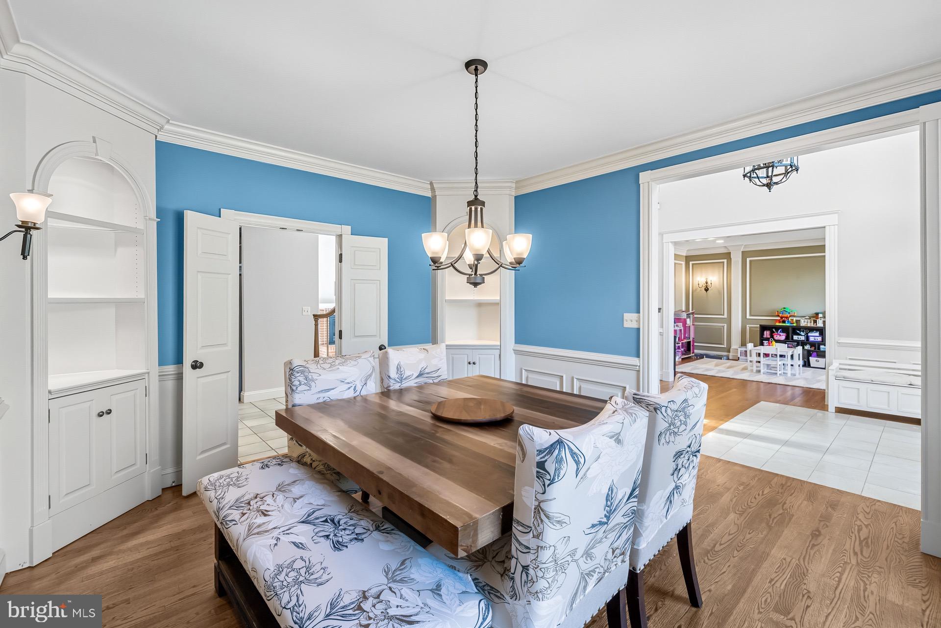 TALL OAKS - Residential